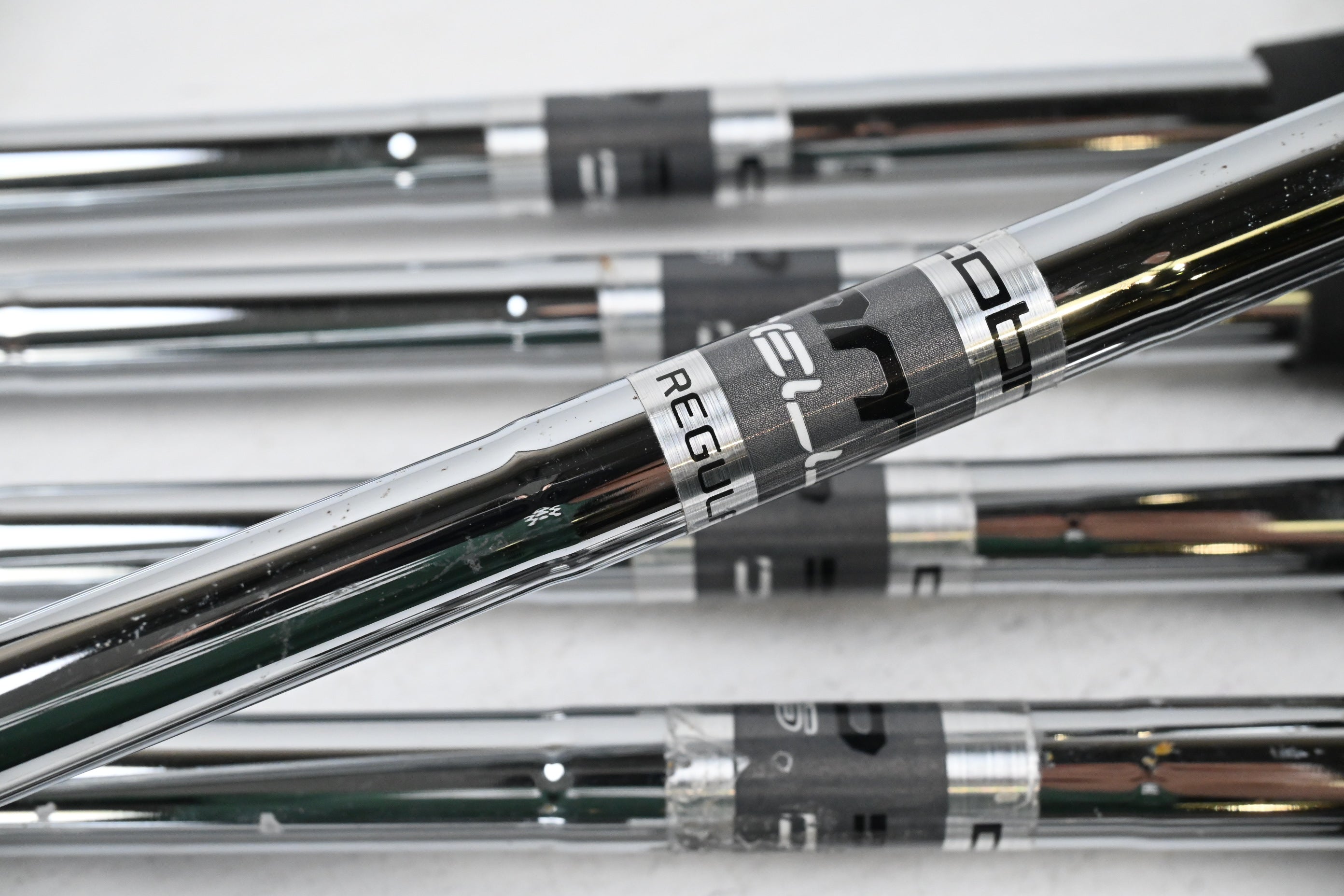 Cobra AMP Cell-S Irons / 4-PW / Regular Flex Cobra AMP Cell-S Shafts