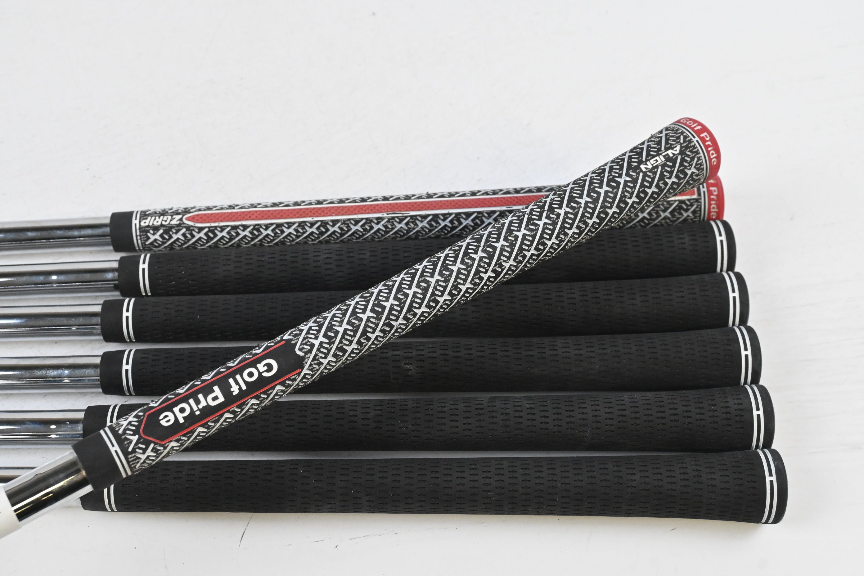 Ping i230 Irons / 4-PW / Black Dot / X-Flex N.S.Pro Modus3 Tour105 Shafts