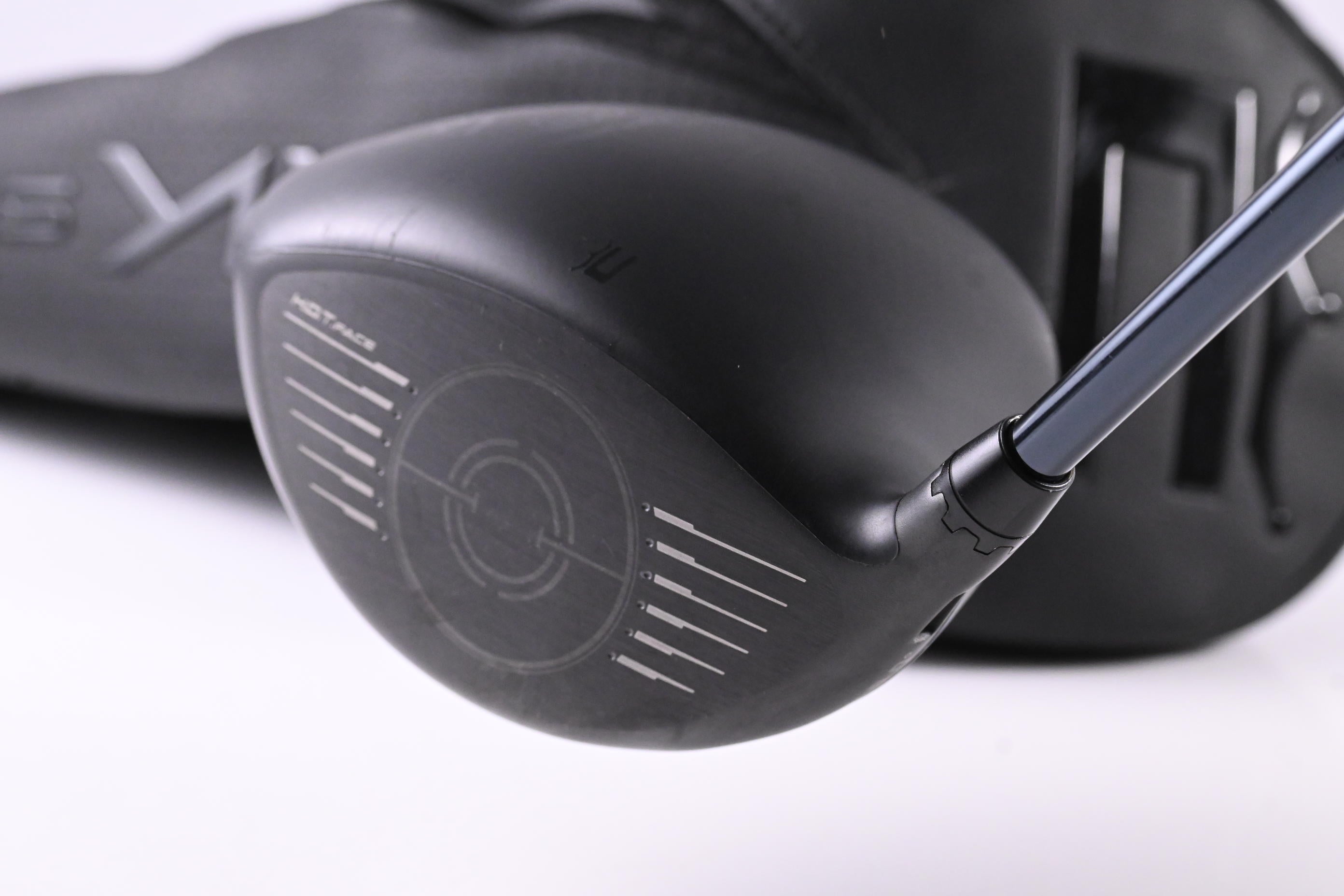 Cobra Darkspeed LS Driver / 8 Degree / X-Flex LIN-Q M40X White 6 Shaft