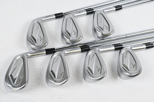 Mizuno JPX 925 Forged Irons / 4-PW / Stiff Flex Dynamic Gold S300 Shafts