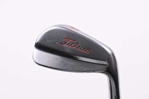 Titleist 620 MB Pitching Wedge / 47 Degree / Stiff Flex Dynamic Gold Shaft