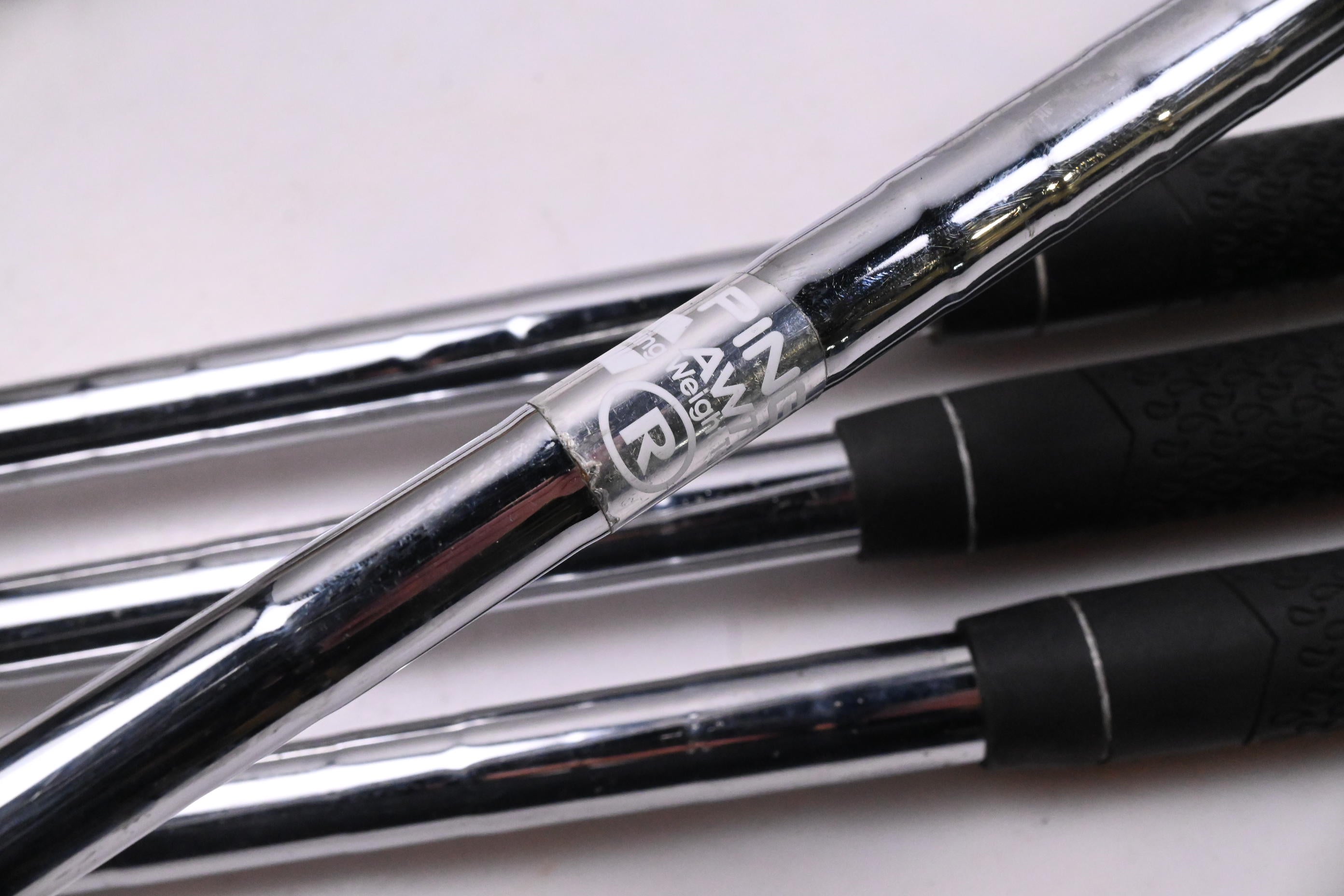 Ping i10 Irons / 7-PW+GW / Green Dot / Regular Flex Ping AWT Steel Shafts