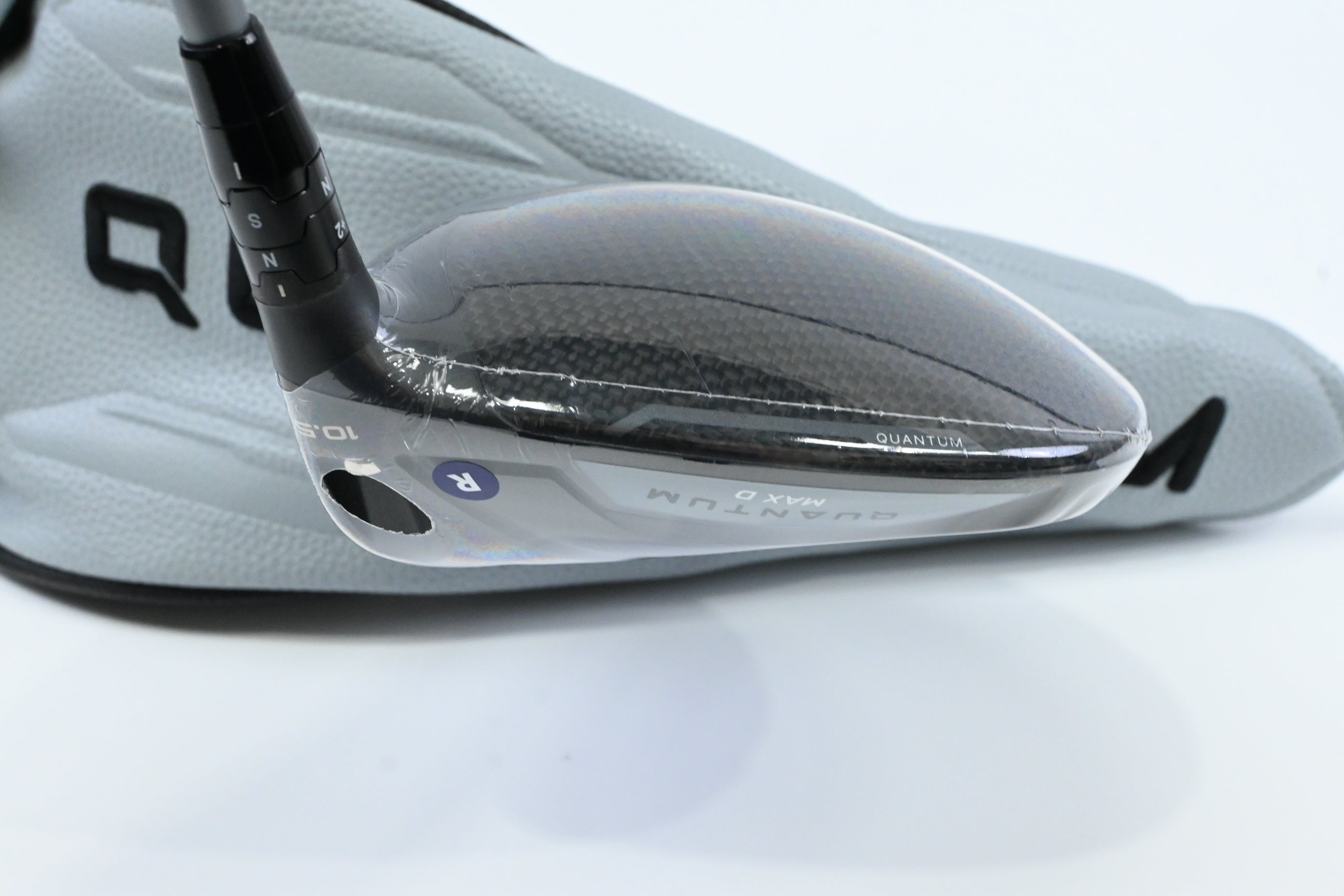 Callaway Quantum Max D Driver / 10.5 Degree / Regular Flex Denali Frost Silver