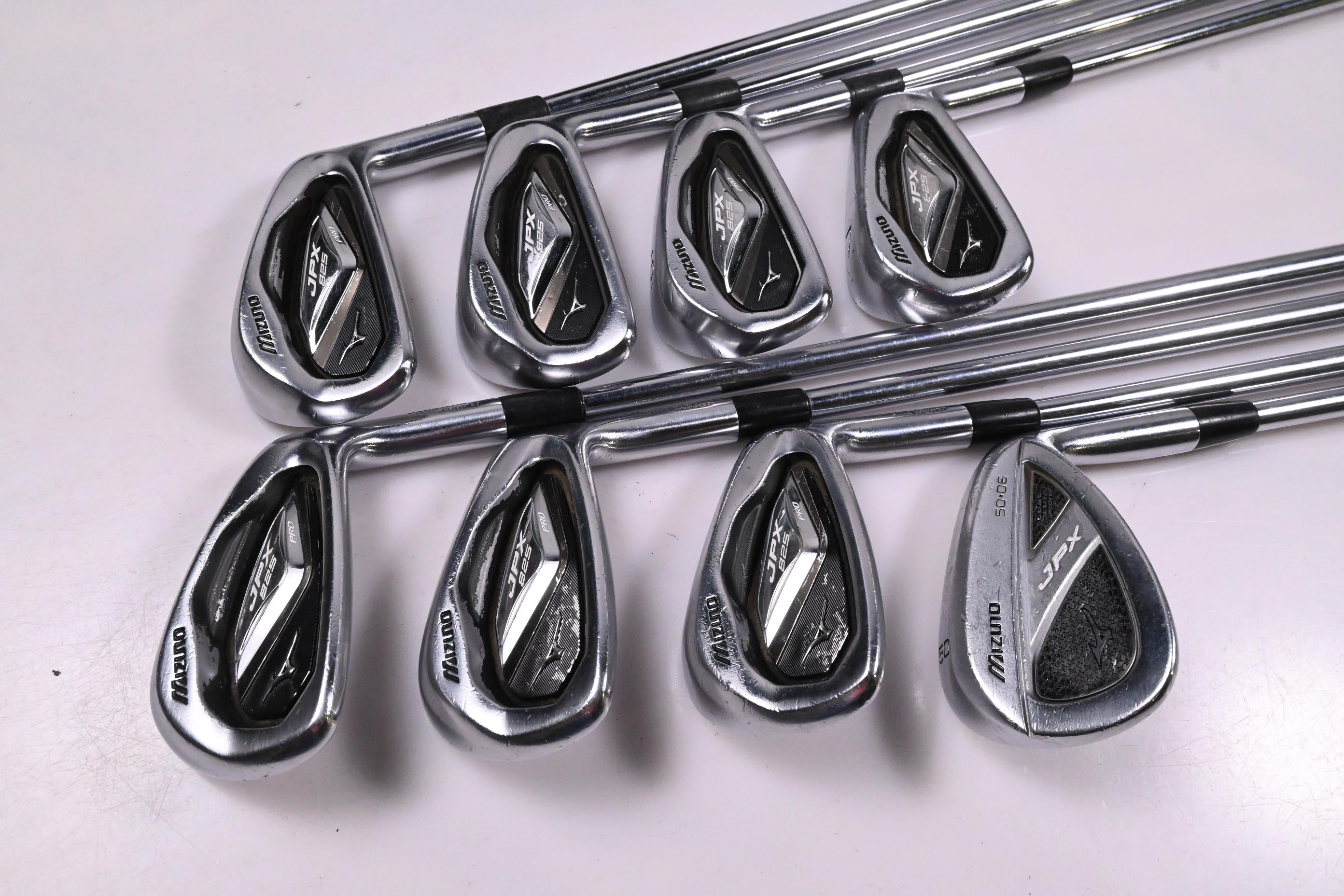 Mizuno JPX 825 Pro Irons / 4-PW+GW / Regular Flex Project X Shafts