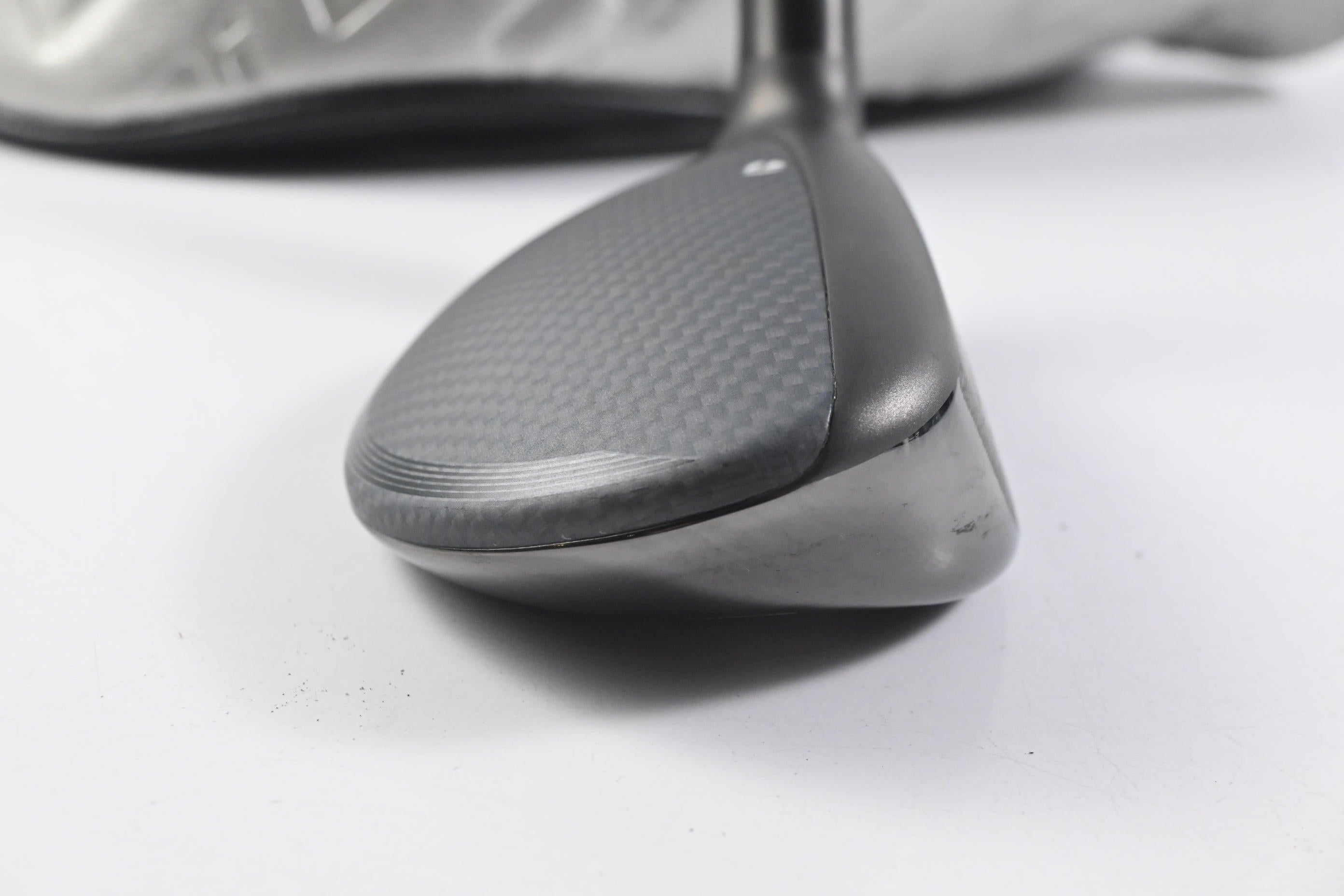 Taylormade Qi35 #4 Hybrid / 22 Degree / Regular Flex Fujikura Ventus Blue 6