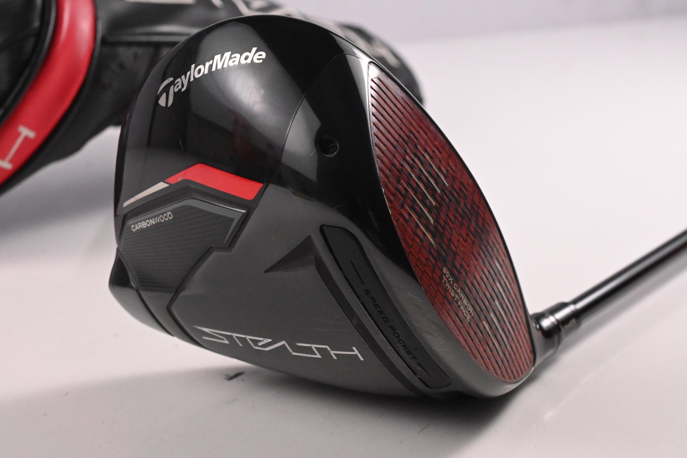 Taylormade Stealth HD Driver / 10.5 Degree / Regular Flex Ventus Red 5 Shaft