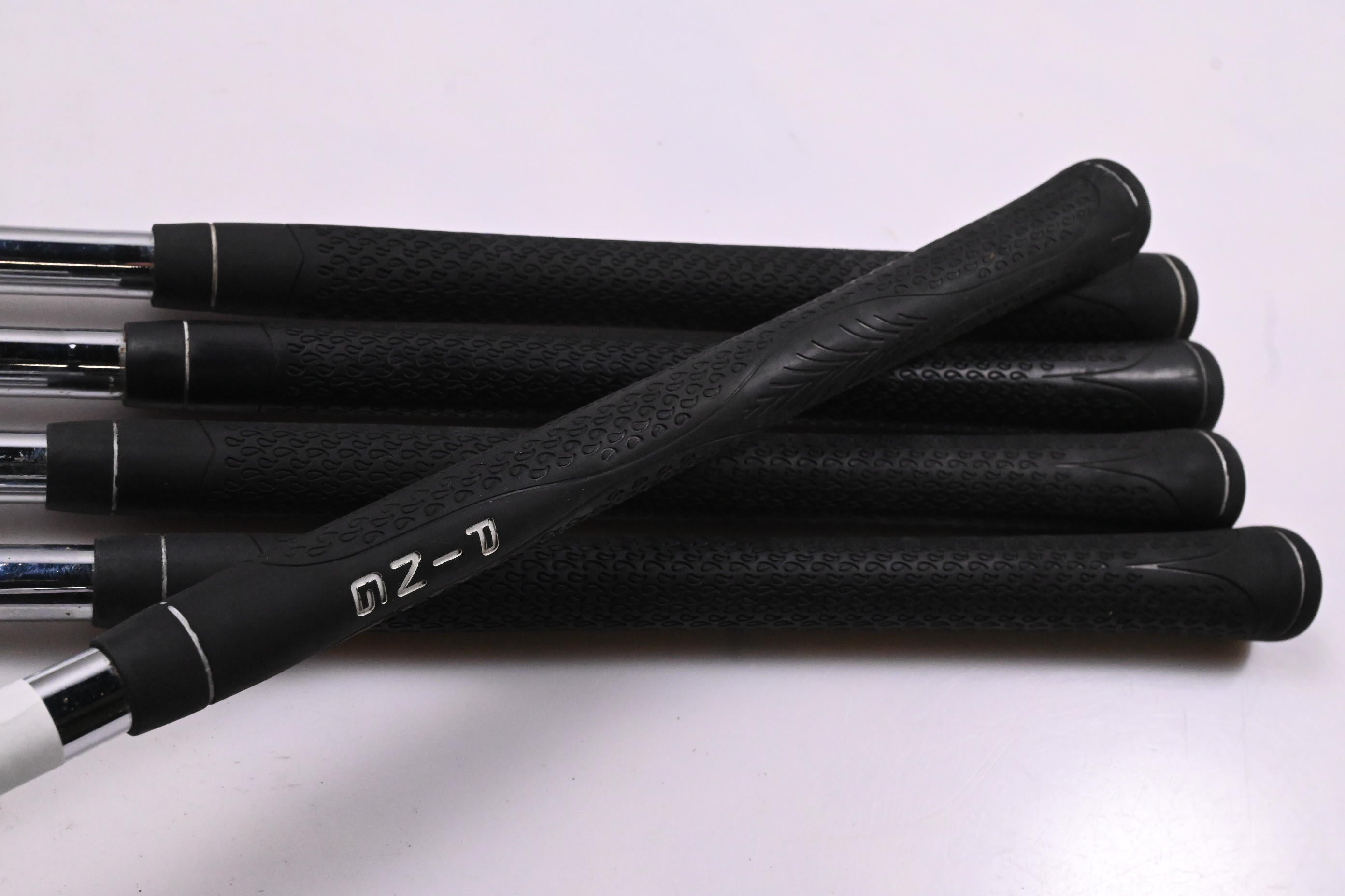 Ping i10 Irons / 7-PW+GW / Green Dot / Regular Flex Ping AWT Steel Shafts
