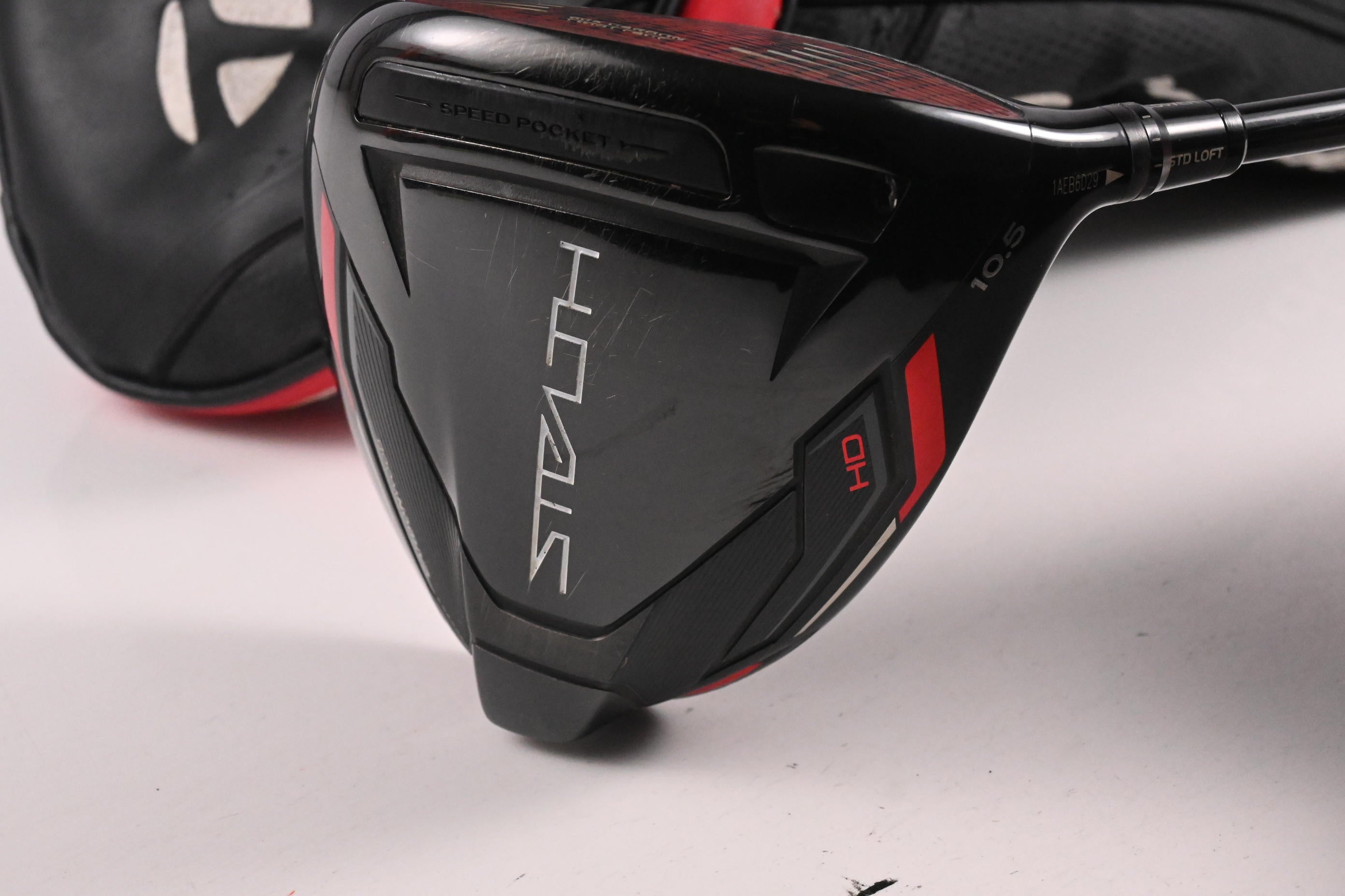 Taylormade Stealth HD Driver / 10.5 Degree / Regular Flex Ventus Red 5 Shaft