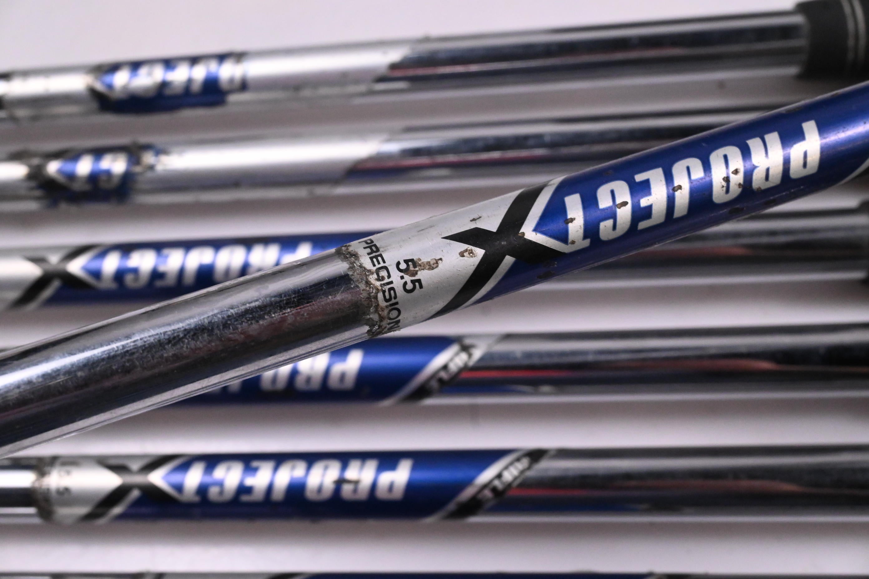 Mizuno JPX 825 Pro Irons / 4-PW+GW / Regular Flex Project X Shafts