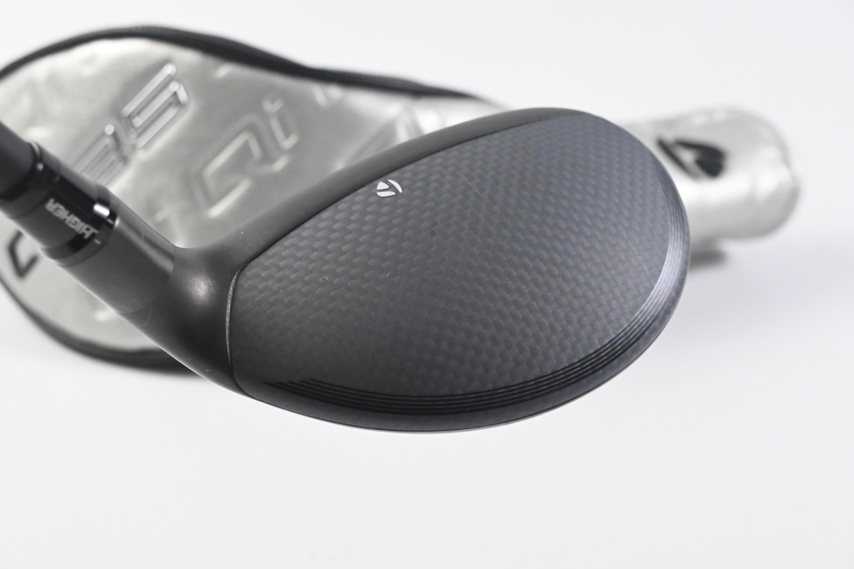 Taylormade Qi35 #4 Hybrid / 22 Degree / Regular Flex Fujikura Ventus Blue 6