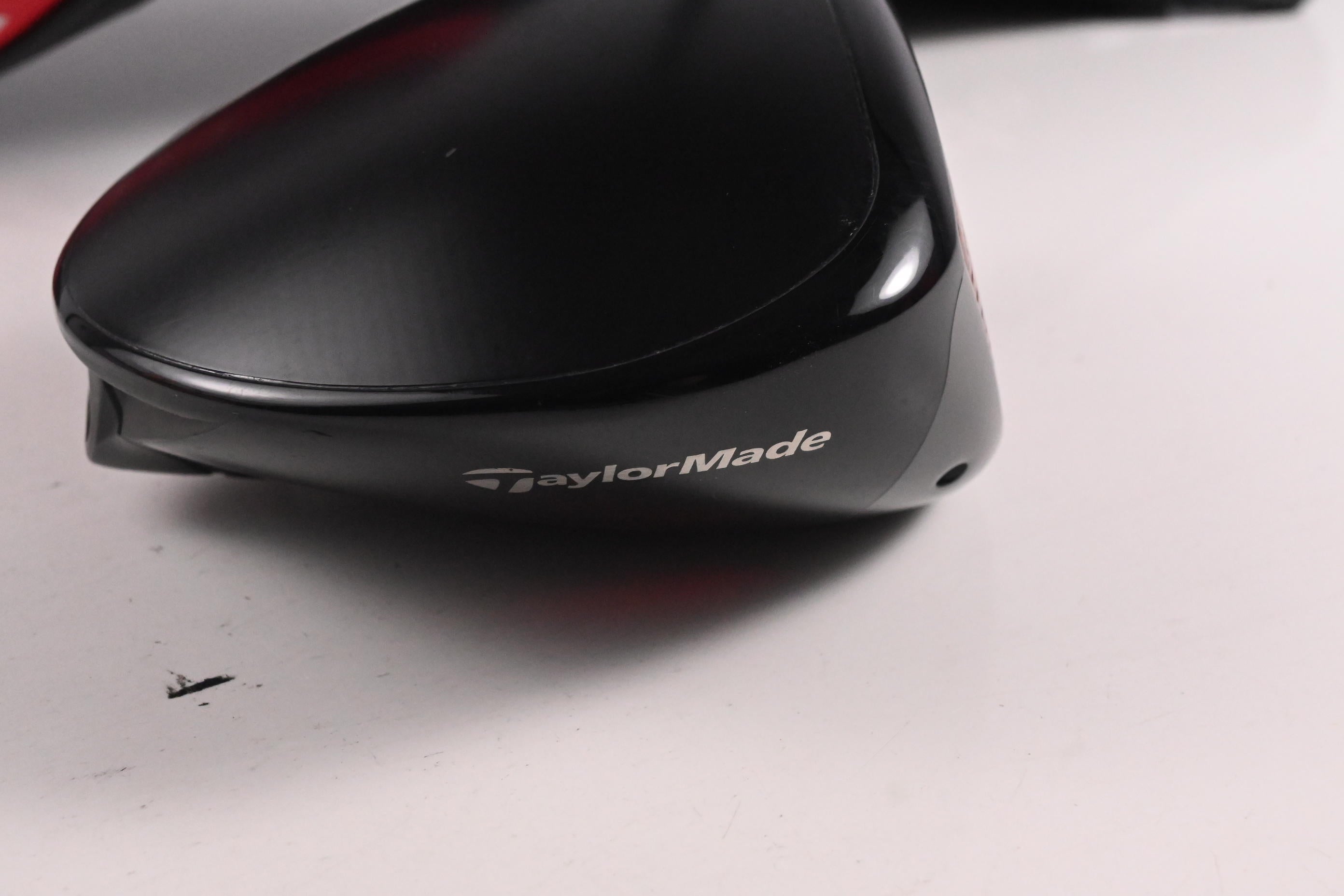 Taylormade Stealth HD Driver / 10.5 Degree / Regular Flex Ventus Red 5 Shaft