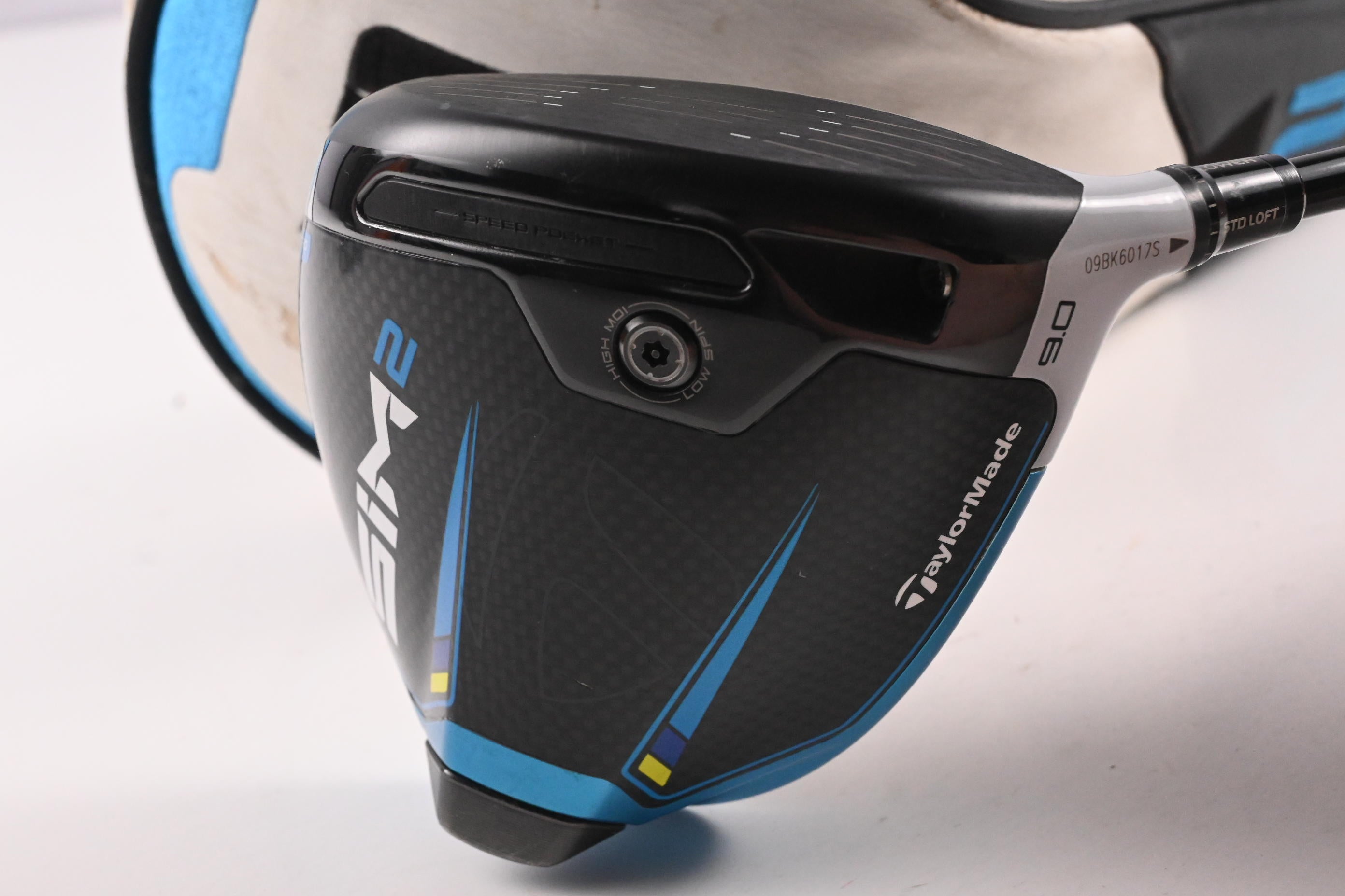 Taylormade SIM2 Max Driver / 9 Degree / X-Flex HZRDUS RDX Smoke Black 70 Shaft