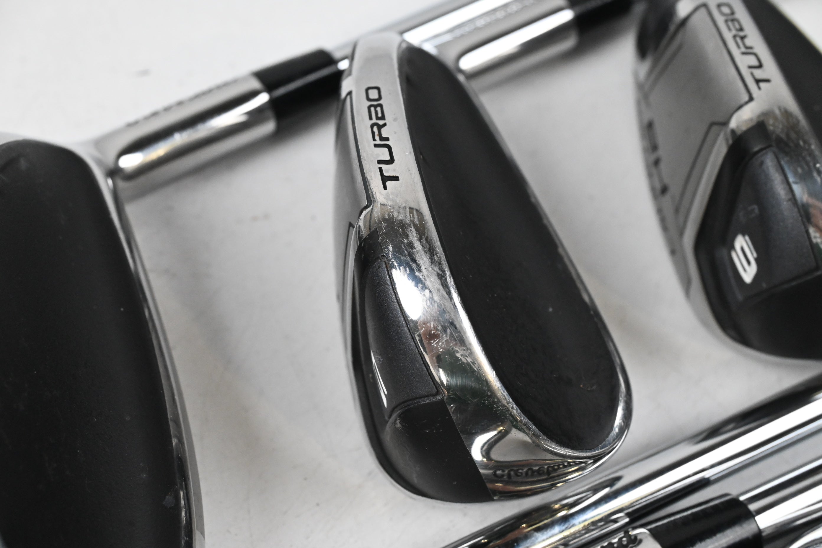 Cleveland Launcher HB Turbo Irons / 4-PW / Regular Flex Dynamic Gold DST 98