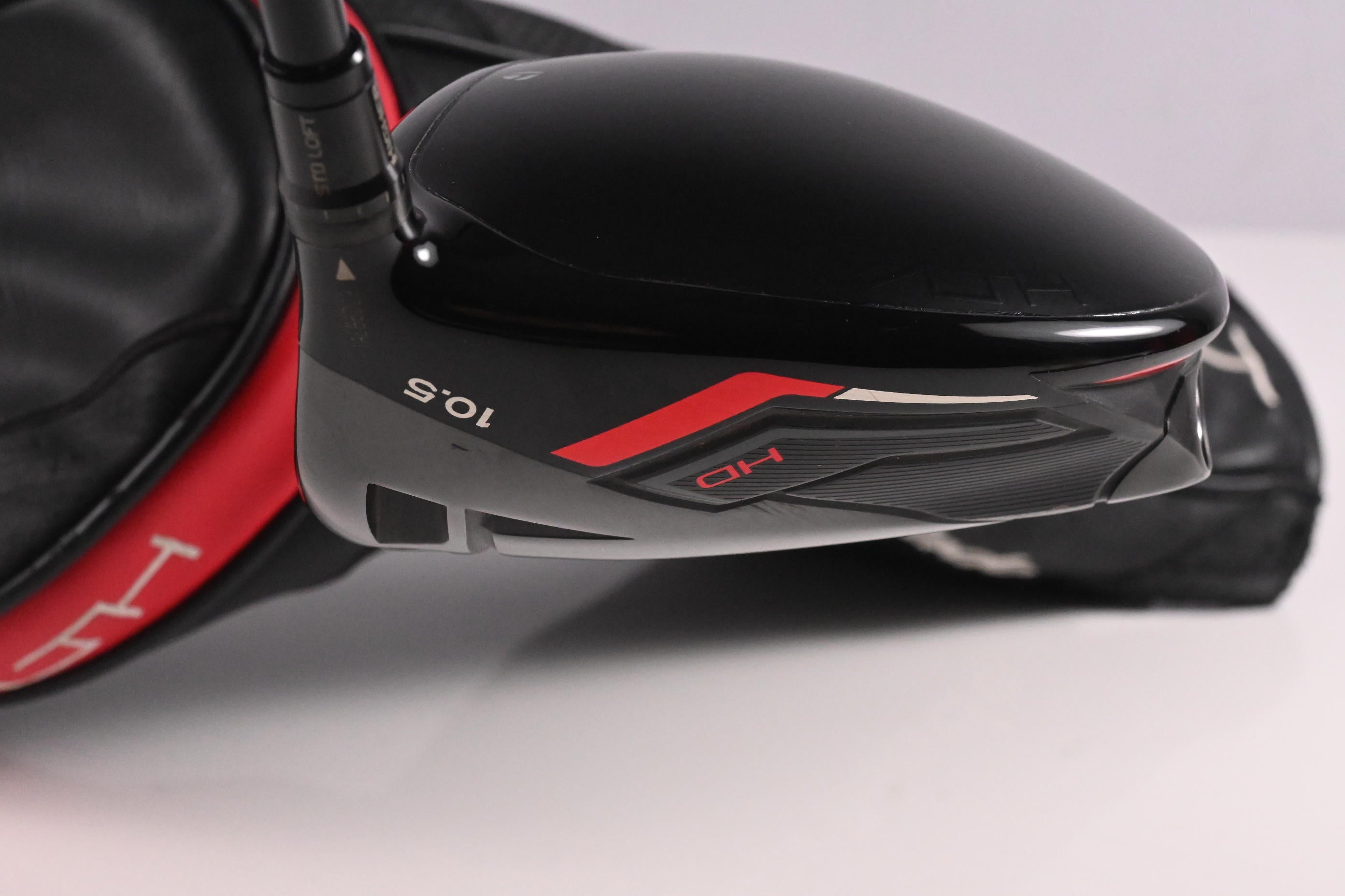 Taylormade Stealth HD Driver / 10.5 Degree / Regular Flex Ventus Red 5 Shaft