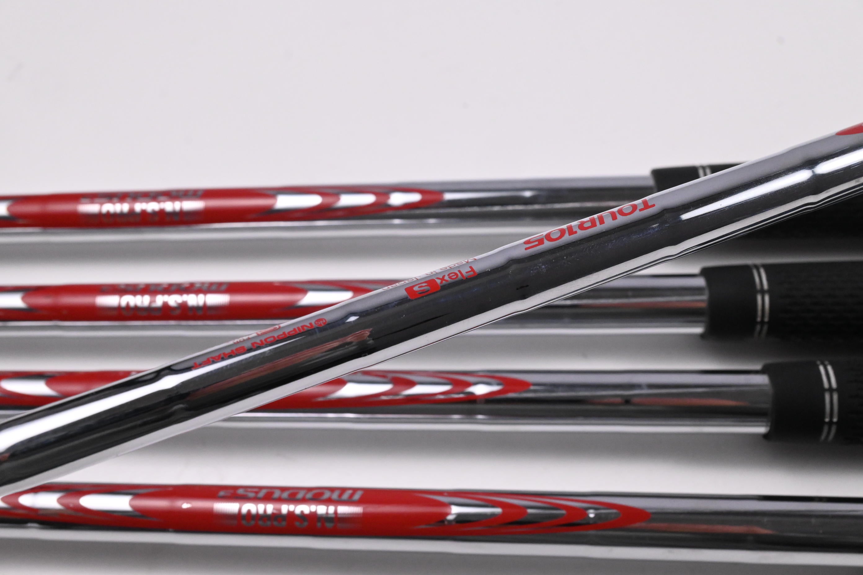 Ping i230 Irons / 5-9I / Black Dot / Stiff Flex NS Pro Modus 3 Tour 105 Shafts