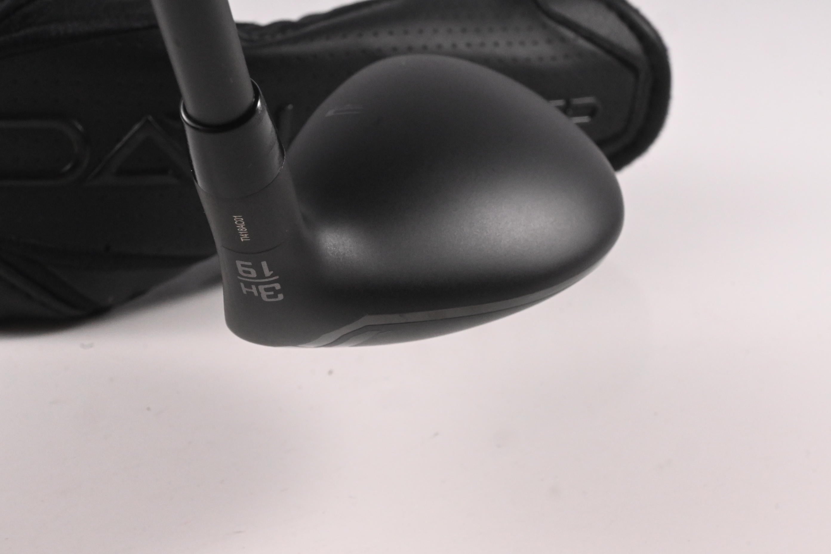 Cobra Darkspeed #3 Hybrid / 19 Degree / Stiff Flex KBS PGI 85 Shaft
