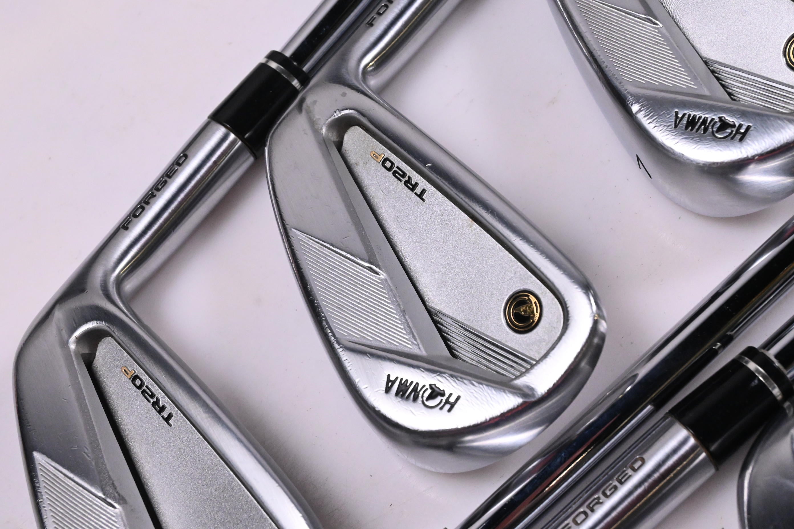 Honma TR20 P Irons / 5-PW+GW / Regular Flex N.S.Pro Modus³ Tour 105 Shafts