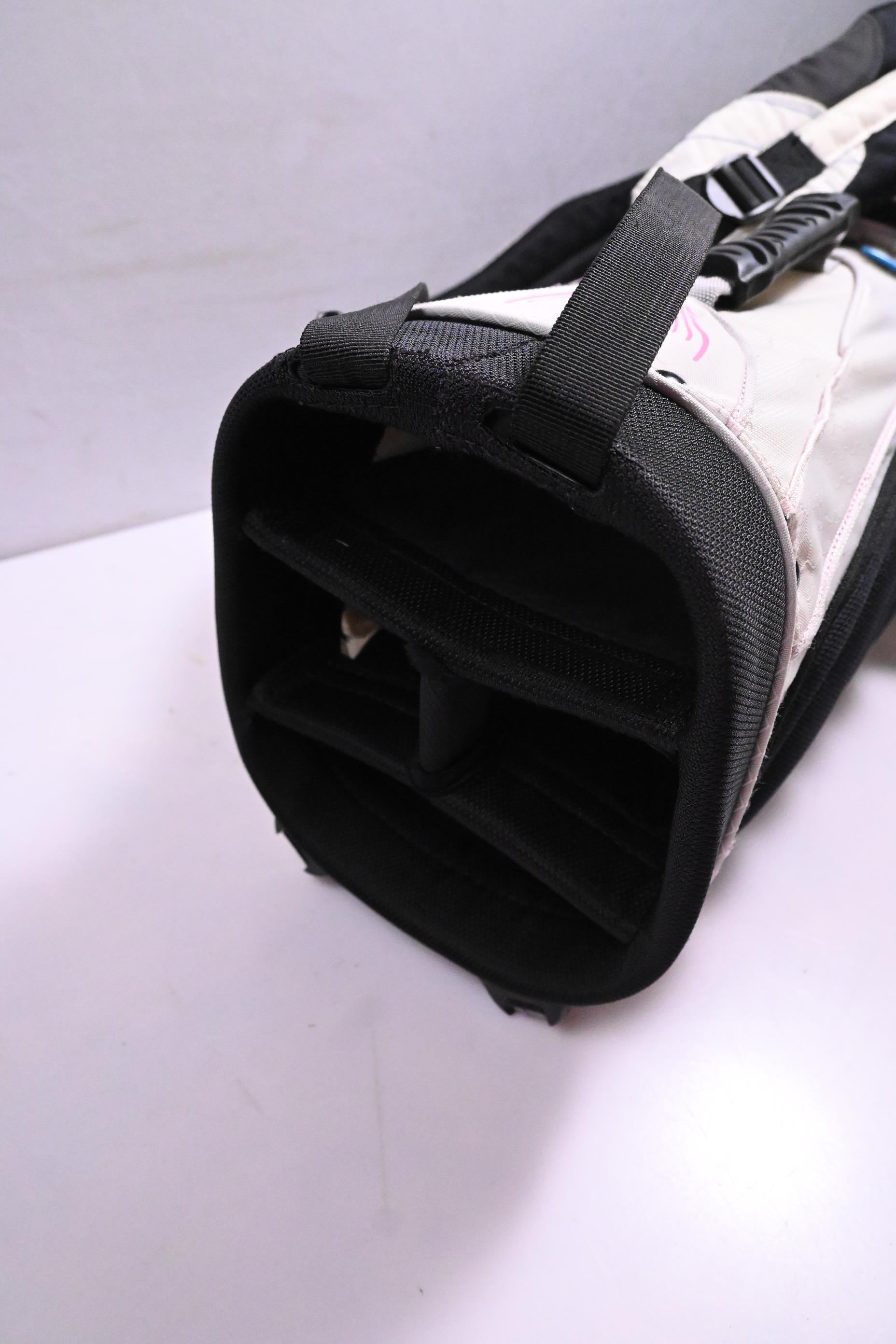 Ping Freestyle Stand Bag / 4-Way Divider / White