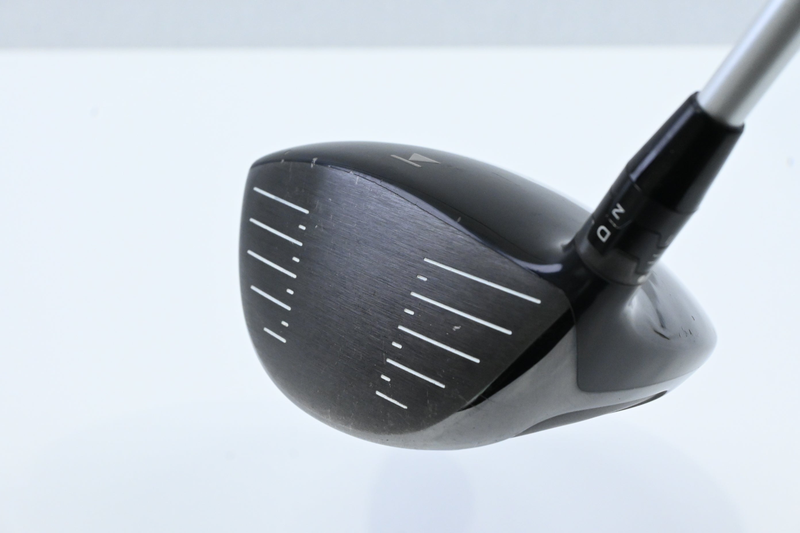 Titleist 910 D2 Driver / 9.5 Degree / Stiff Flex Aldila Rogue 95 MSI 70 Shaft