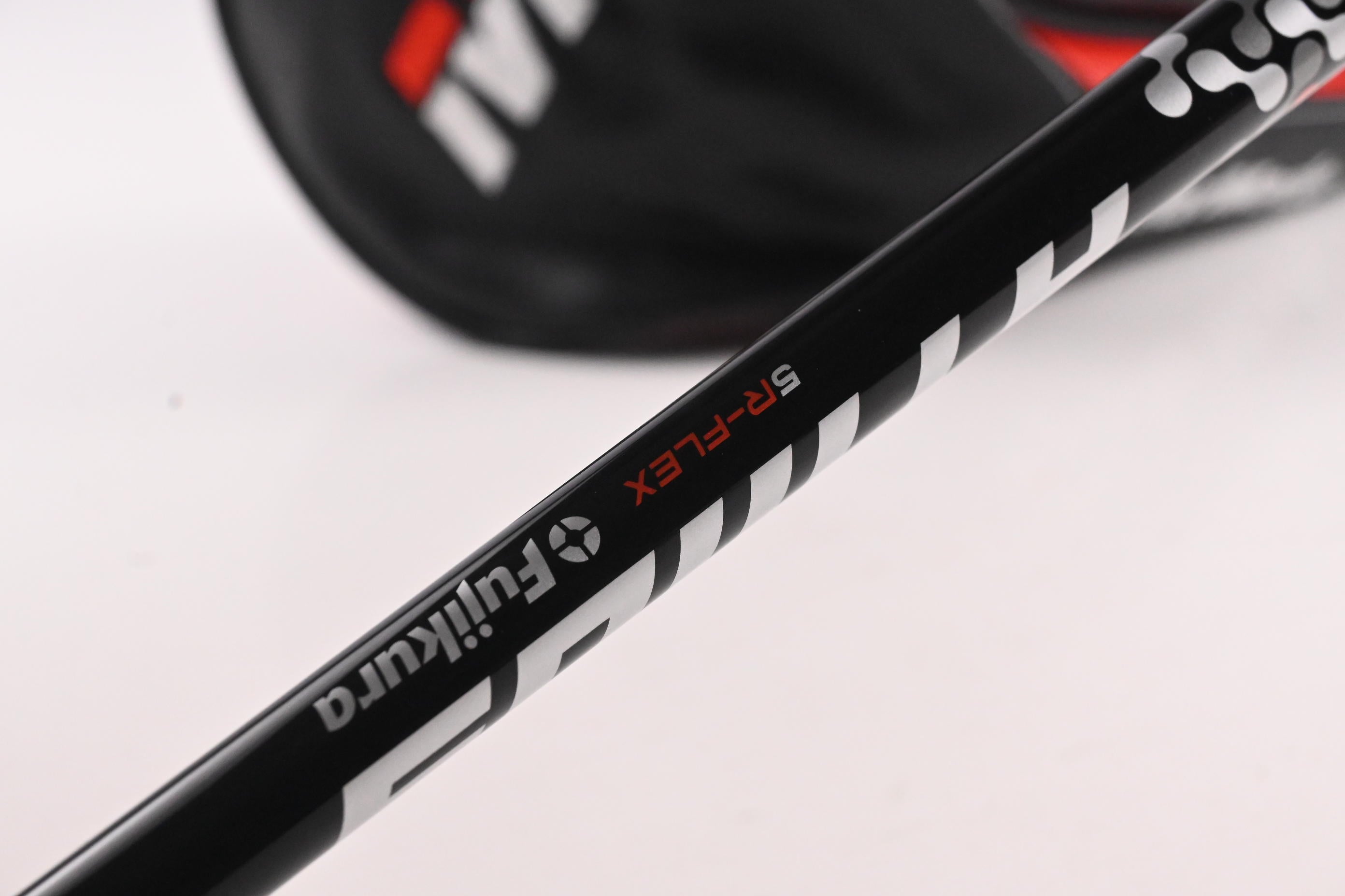 Taylormade M6 Driver / 10.5 Degree / Regular Flex Fujikura Atmos Orange 5 Shaft