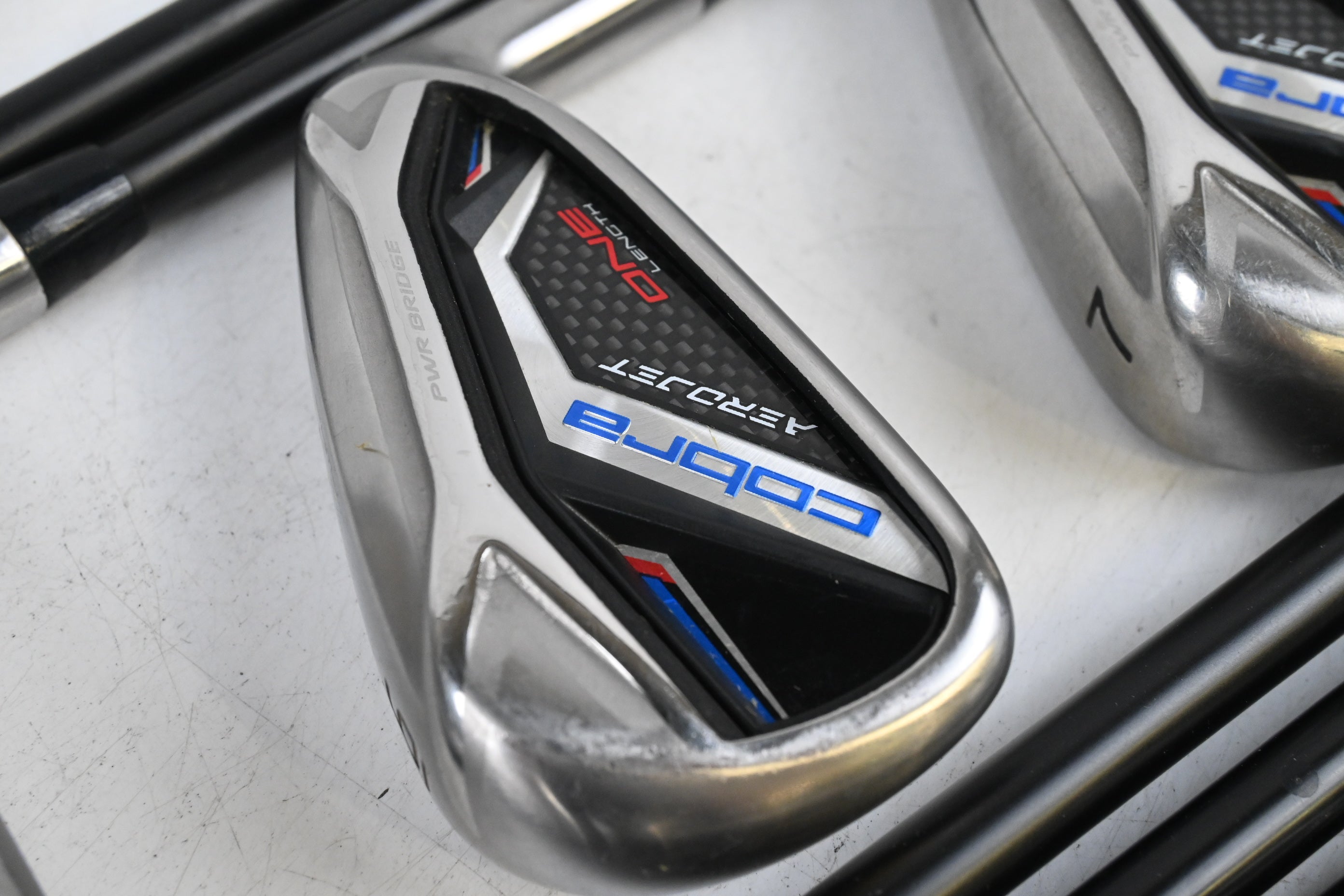 Cobra Aerojet One Length Irons / 4-PW+GW+SW / Senior Flex KBS PGI 65 Shafts