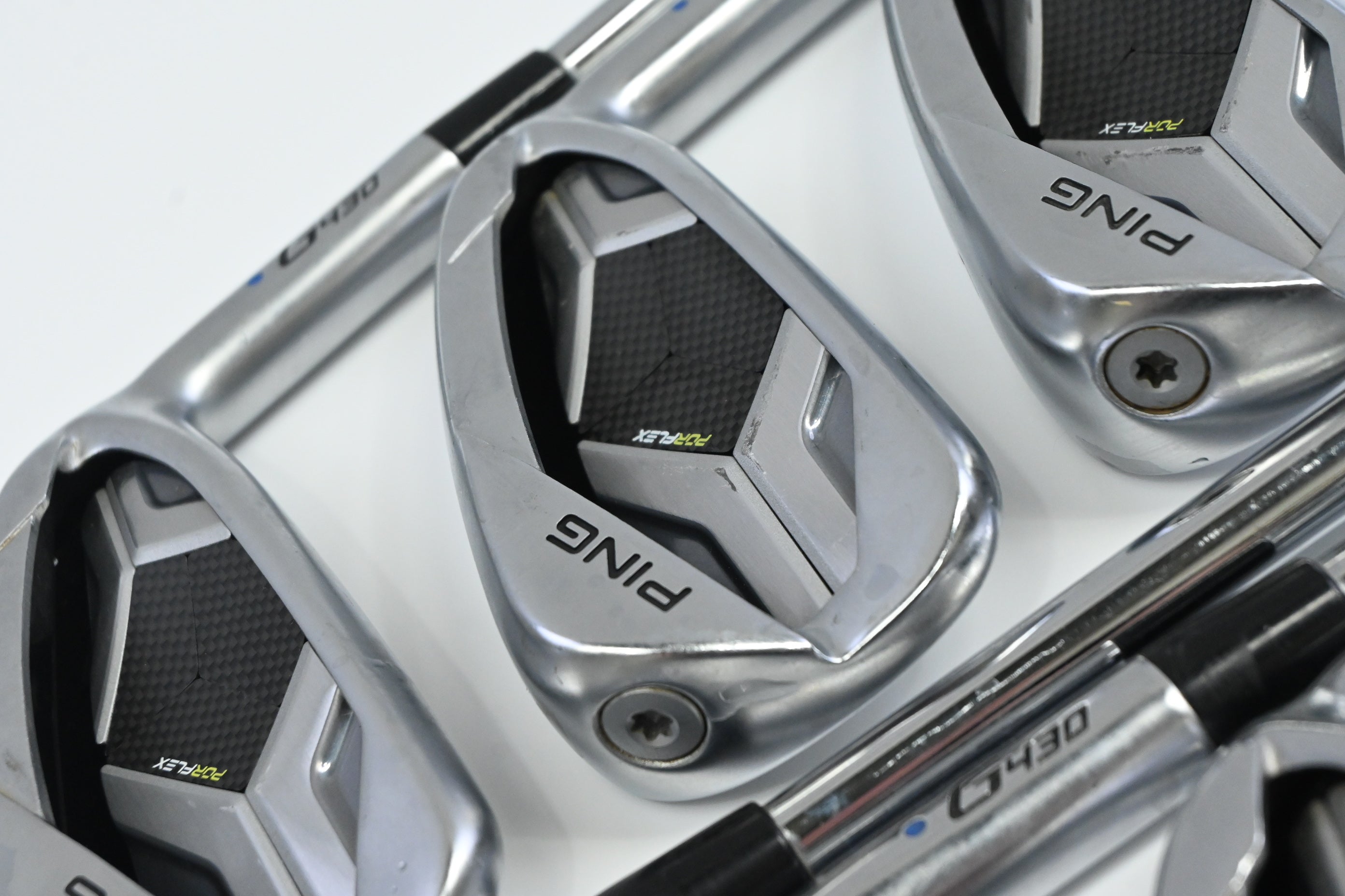 Ping G430 Irons / 4-PW / Blue Dot / Regular Flex Dynamic Gold 105 R300