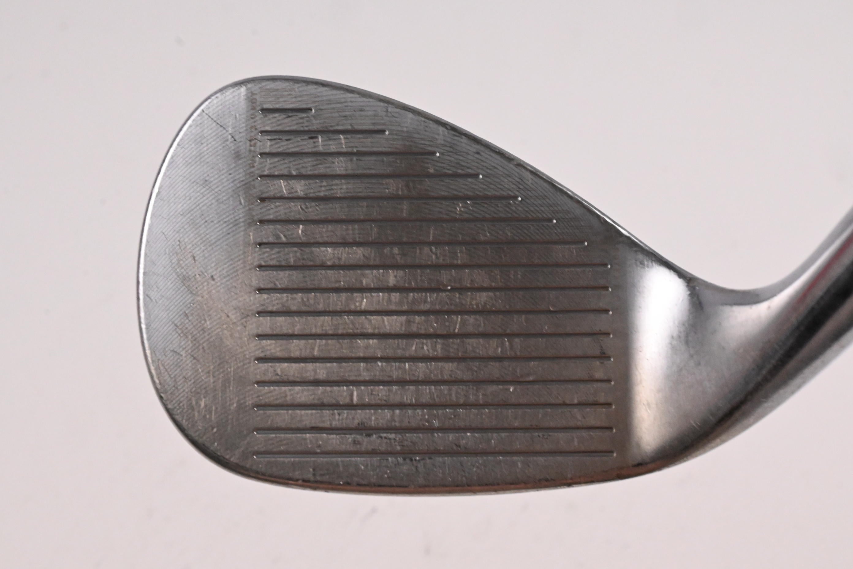 Cleveland 588 RTX 2.0 Sand Wedge / 56 Degree / Wedge Flex Dynamic Gold Shaft