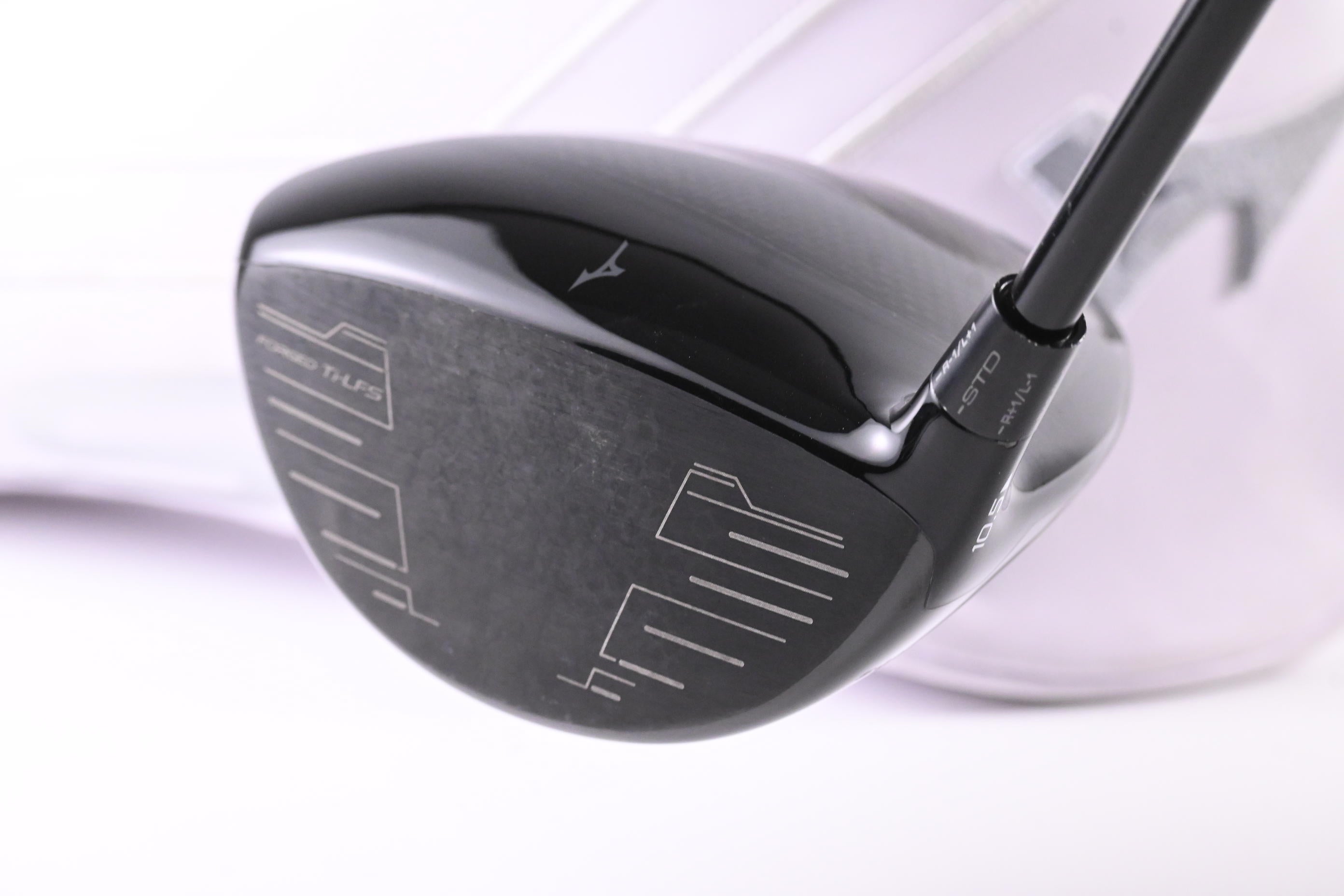 Mizuno ST-Max 230 Driver / 10.5 Degree / Regular Flex HZRDUS Smoke Blue RDX 60