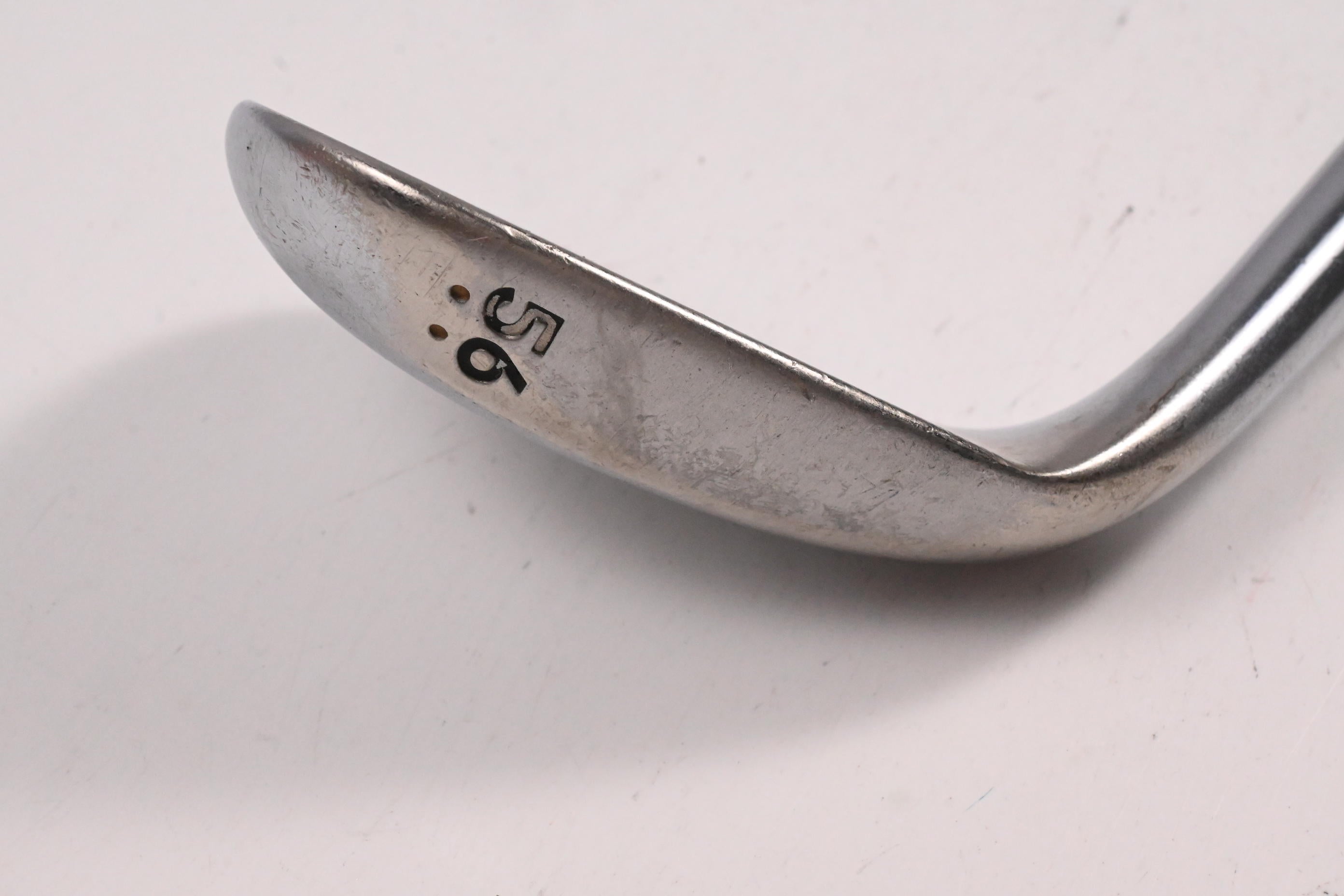 Cleveland 588 RTX 2.0 Sand Wedge / 56 Degree / Wedge Flex Dynamic Gold Shaft