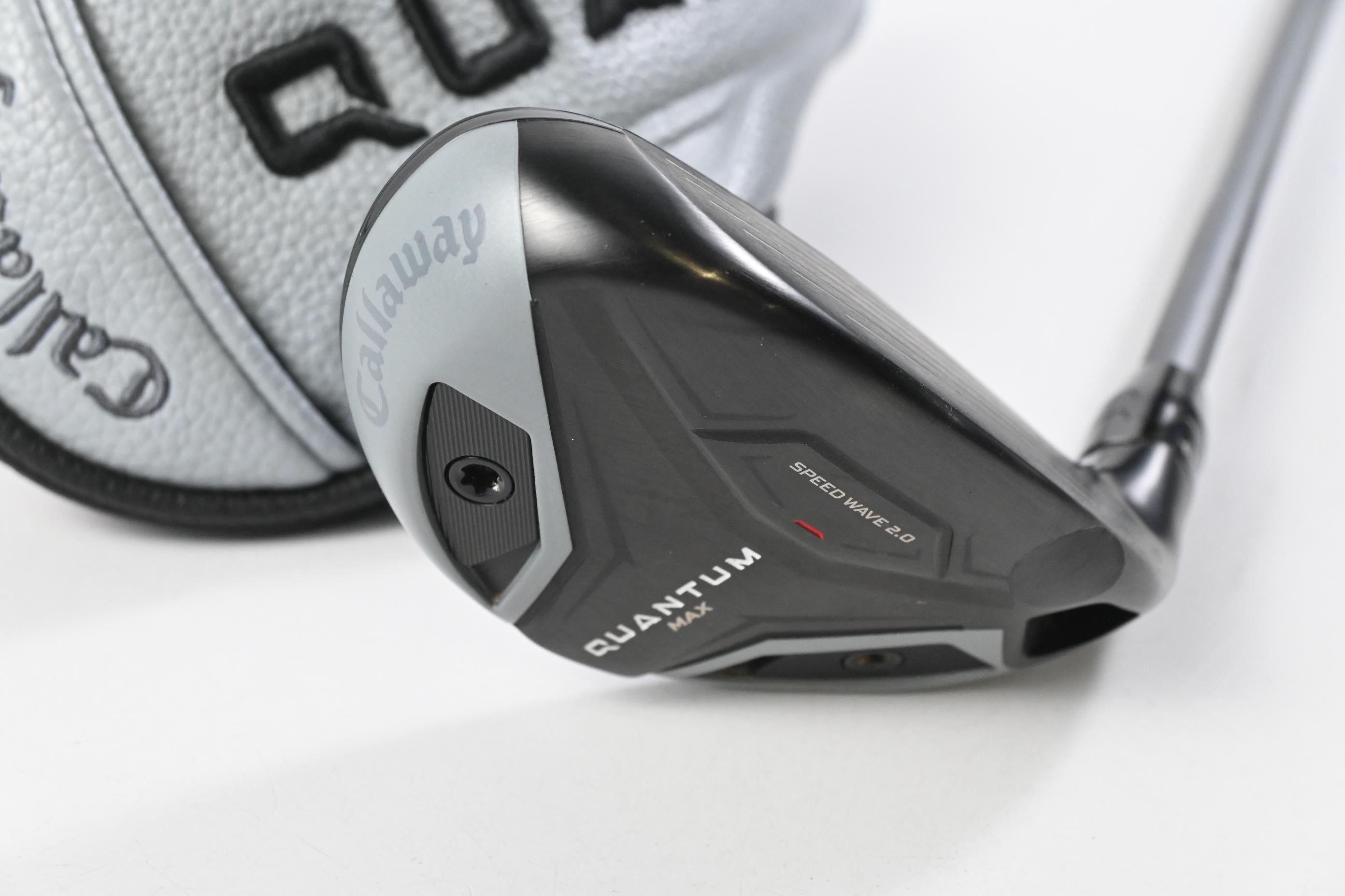 Callaway Quantum Max #5 Hybrid / 24 Degree / Regular Flex Denali Frost White 60