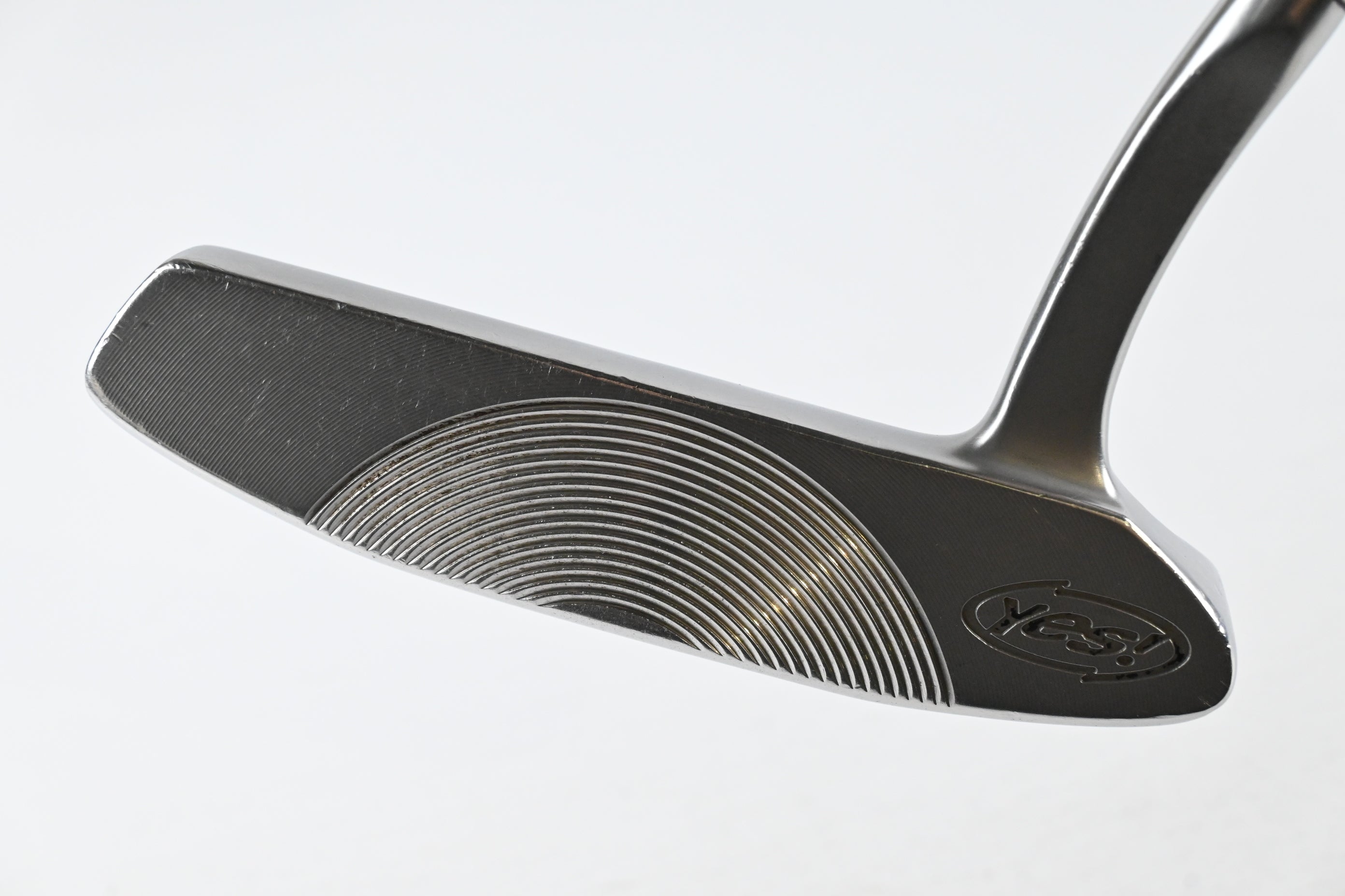 Yes! C-Groove Courtney Putter / 32 Inch
