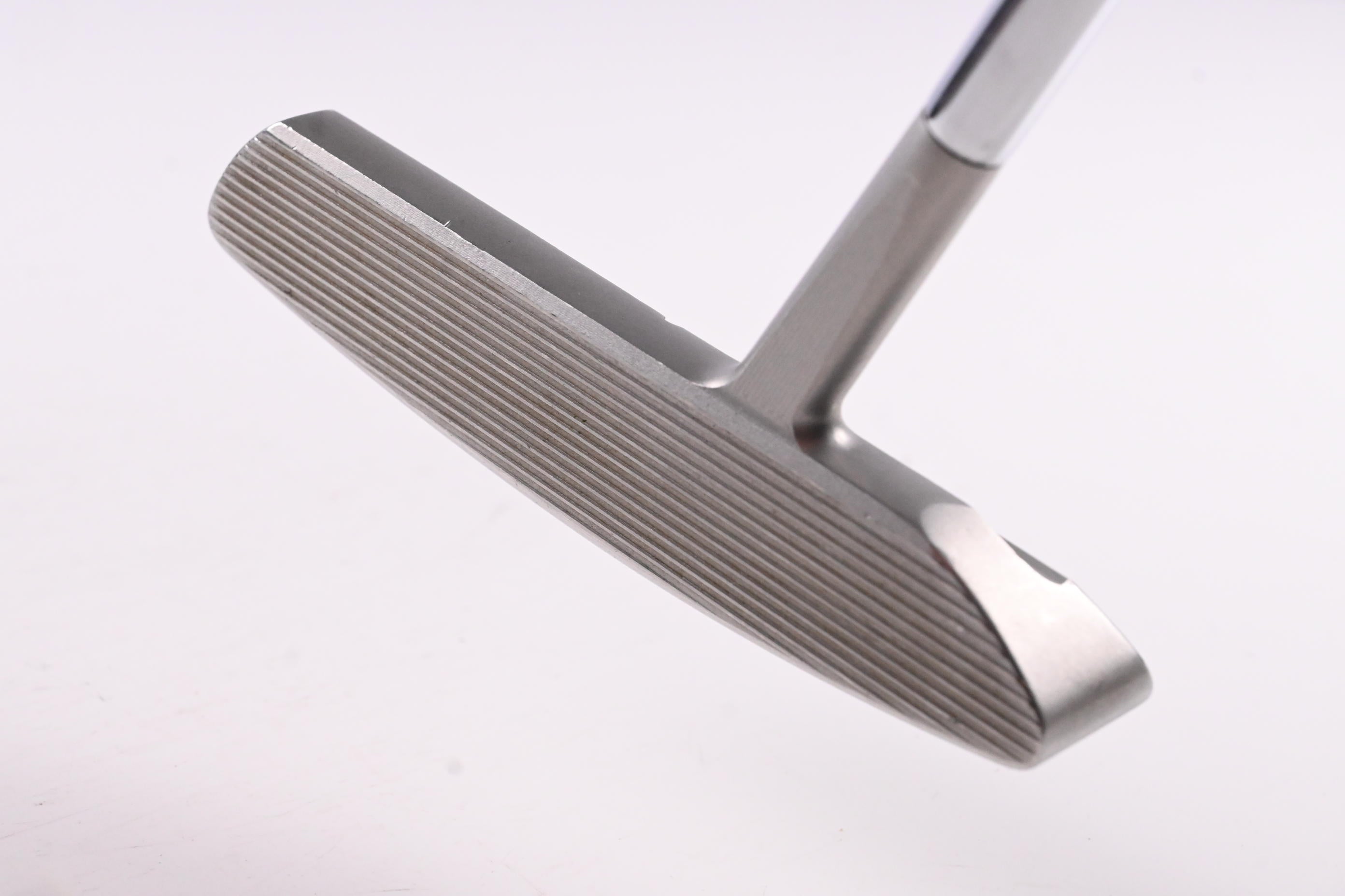 Rife Island Series Martinique Putter / 34 Inch