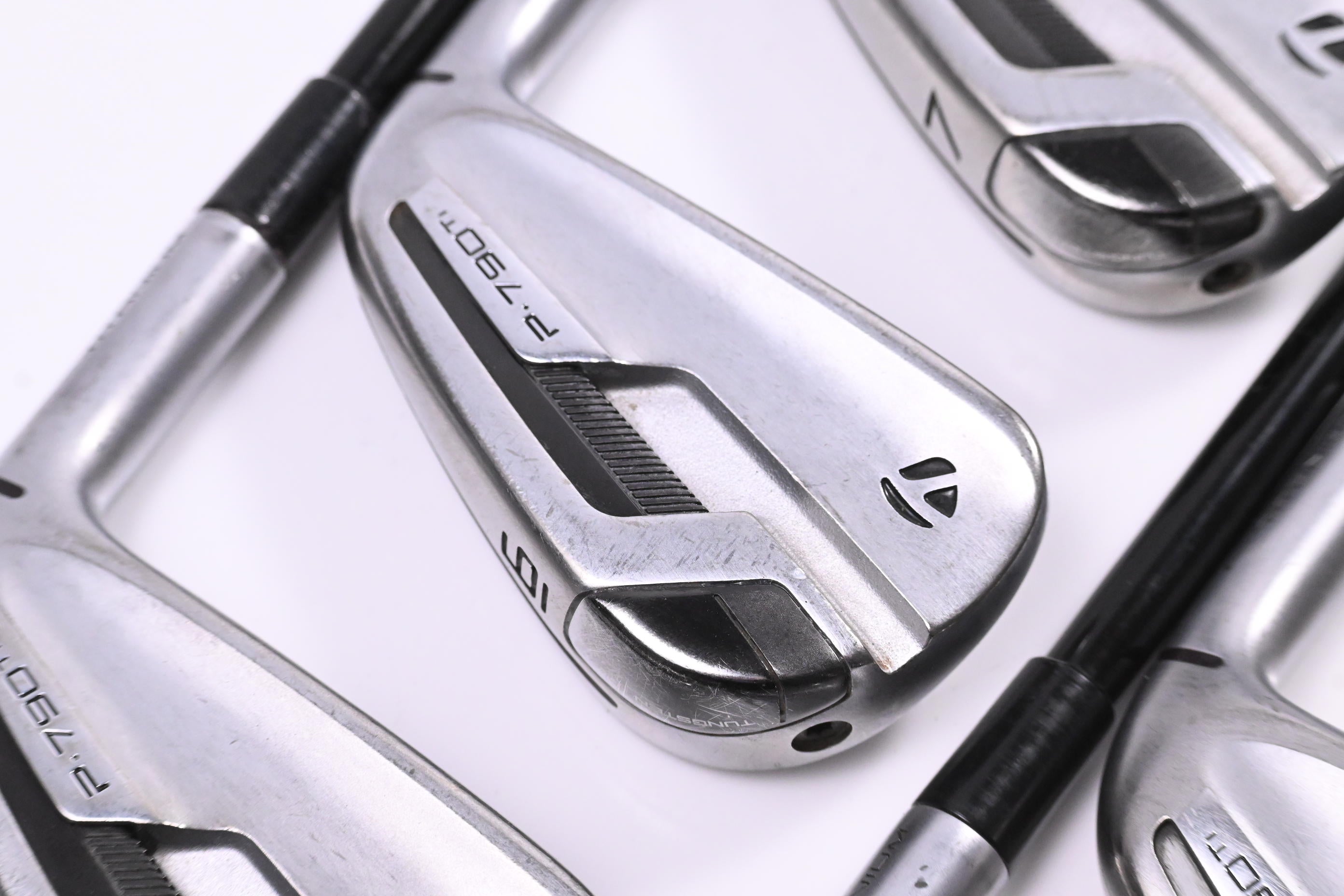 Taylormade P790 Ti Irons / 5-PW / Regular Flex MMT 65 Shafts