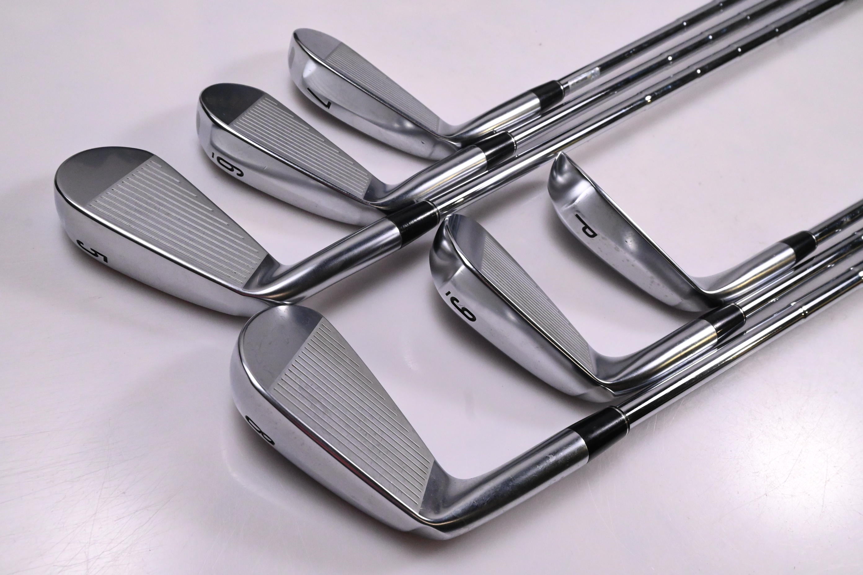 Srixon ZXi5 Irons / 5-PW / Stiff Flex Dynamic Gold Mid 115 S300 Shafts