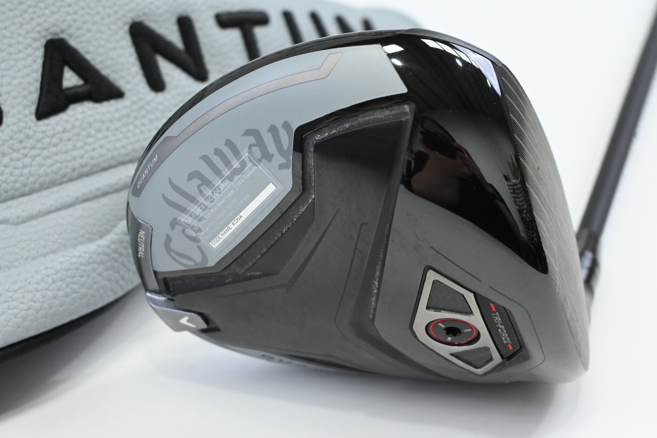 Callaway Quantum Max Driver / 10.5 Degree / Regular Flex Vanquish 4 Shaft