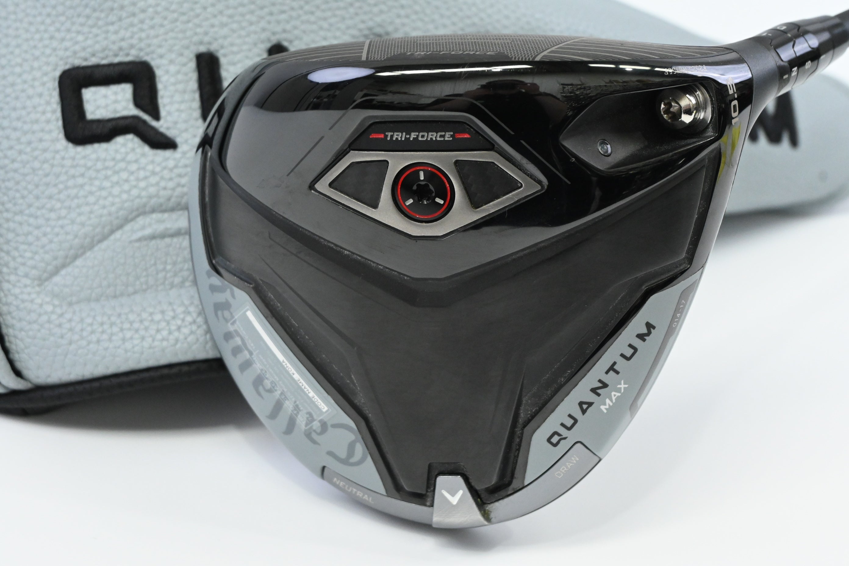 Callaway Quantum Max Driver / 10.5 Degree / Regular Flex Vanquish 4 Shaft