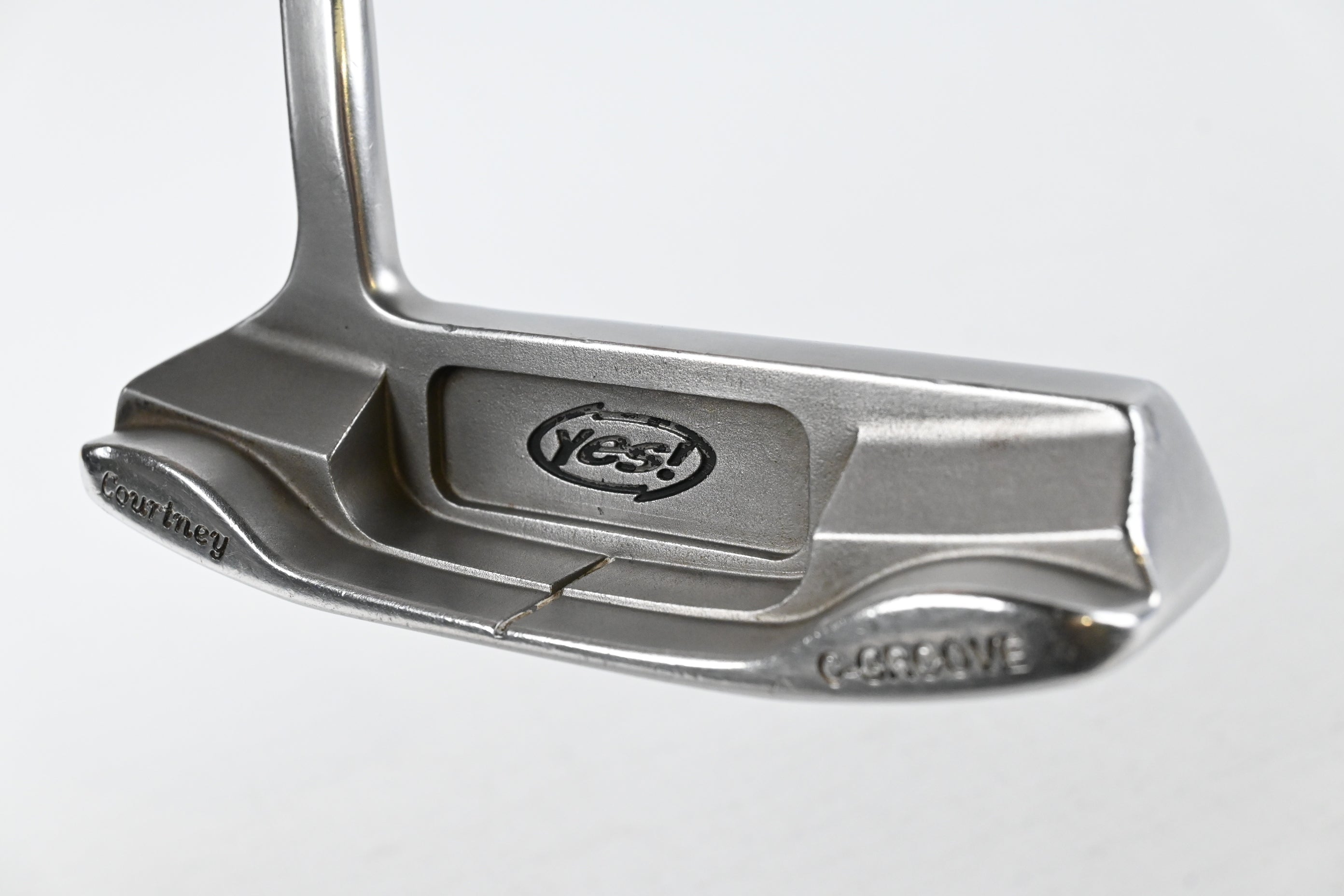 Yes! C-Groove Courtney Putter / 32 Inch