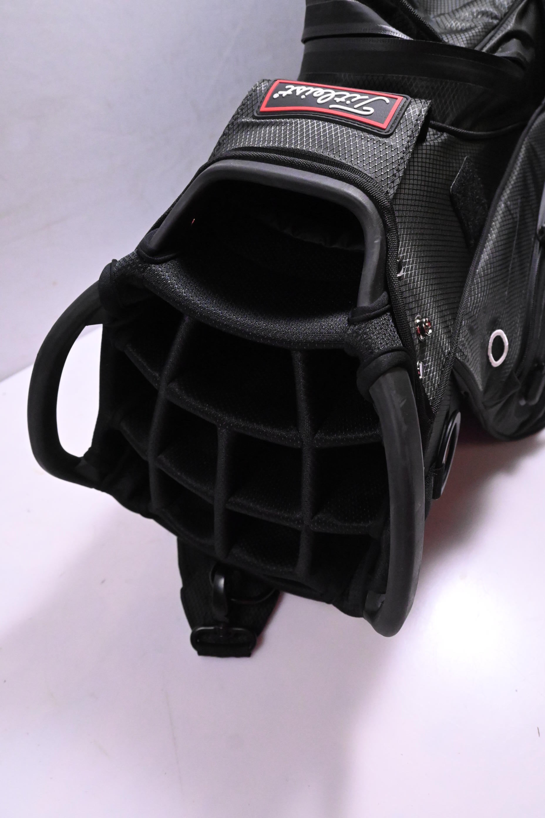 Titleist Cart 14 StaDry Cart Bag / 14-Way Divider / Black