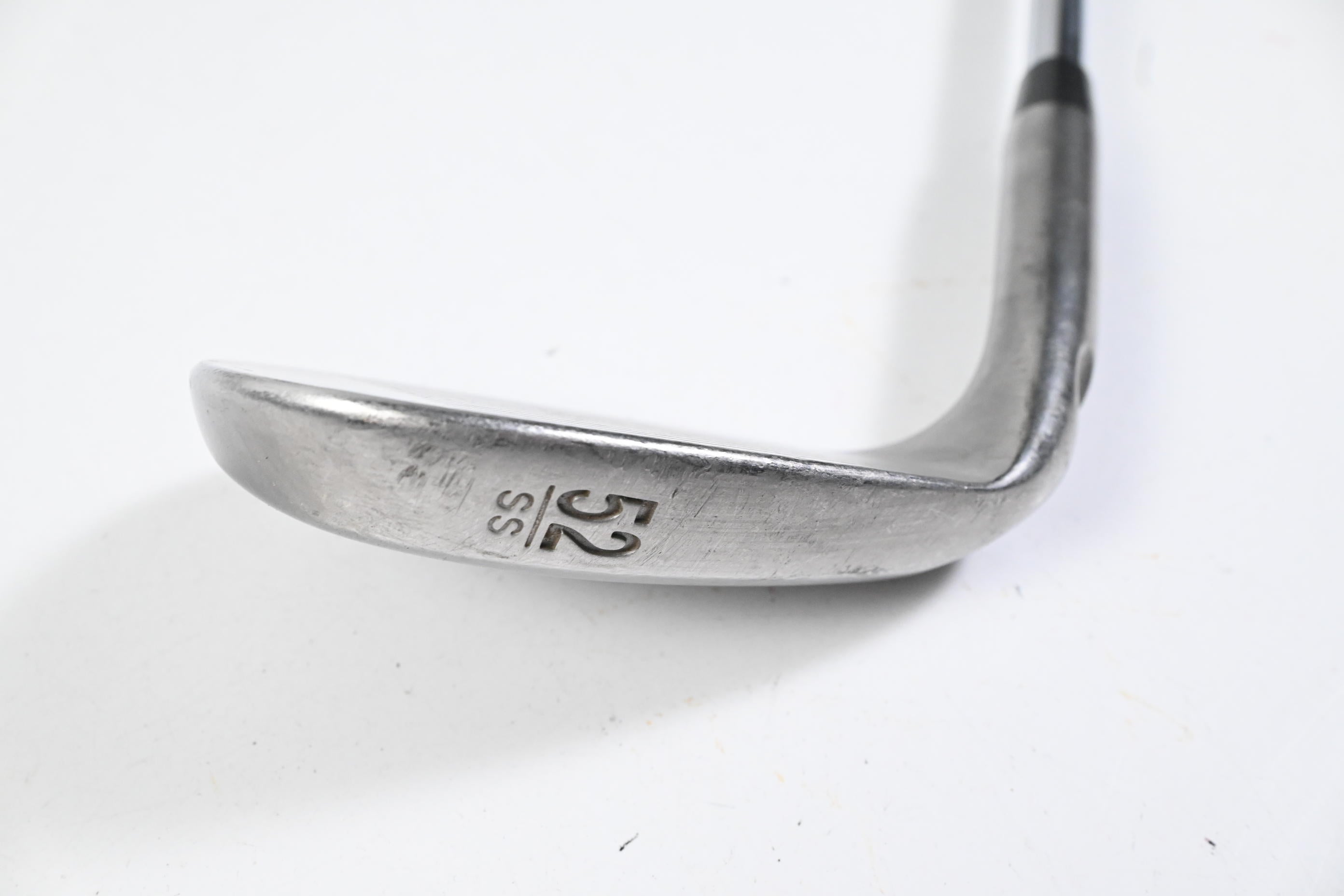 Ping Tour Gorge Gap Wedge / 52 Degree / Silver Dot / Stiff Flex Ping CFS Shaft