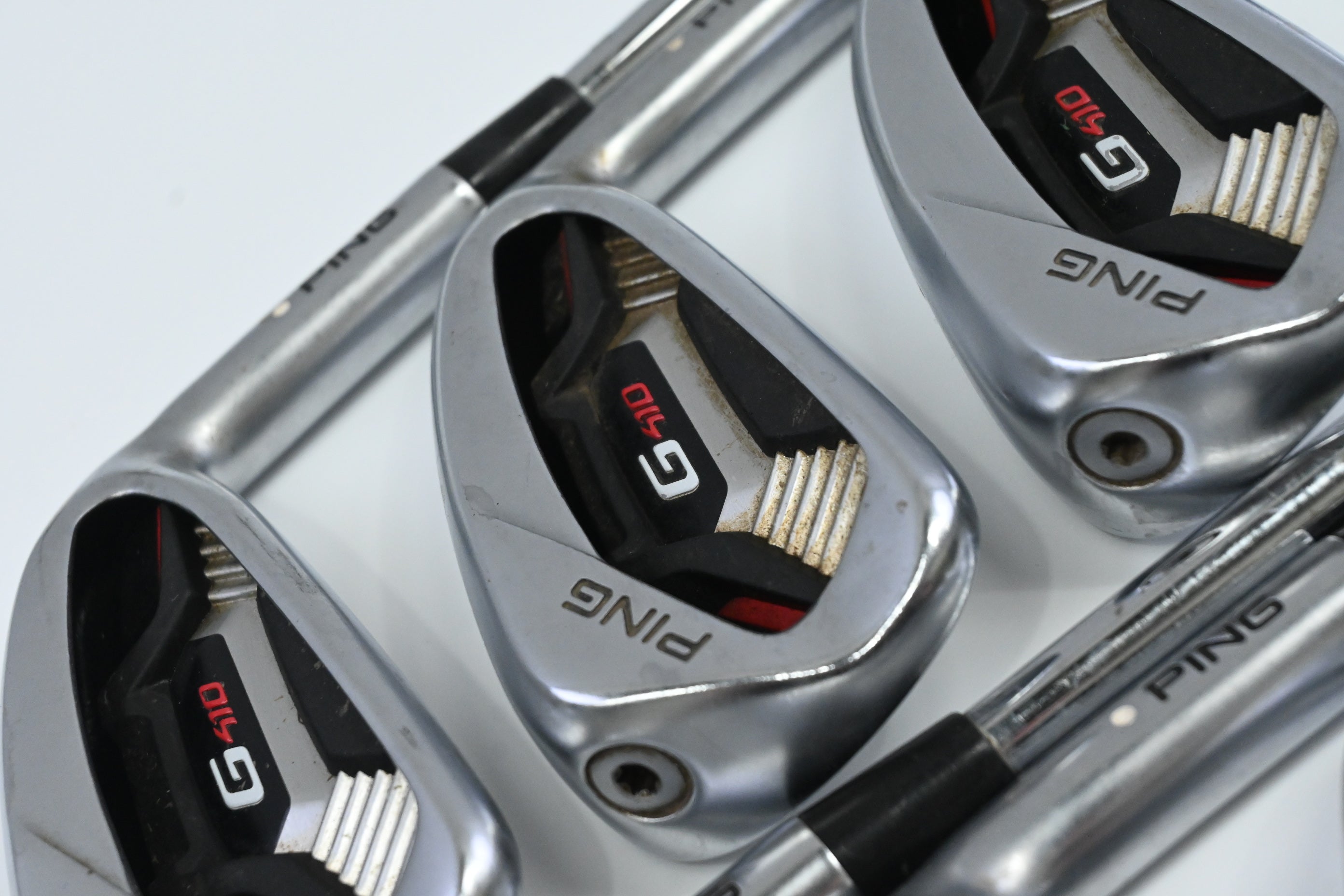 Ping G410 Irons / 5-PW / White Dot / Regular Flex N.S.PRO Modus 3 Tour 105