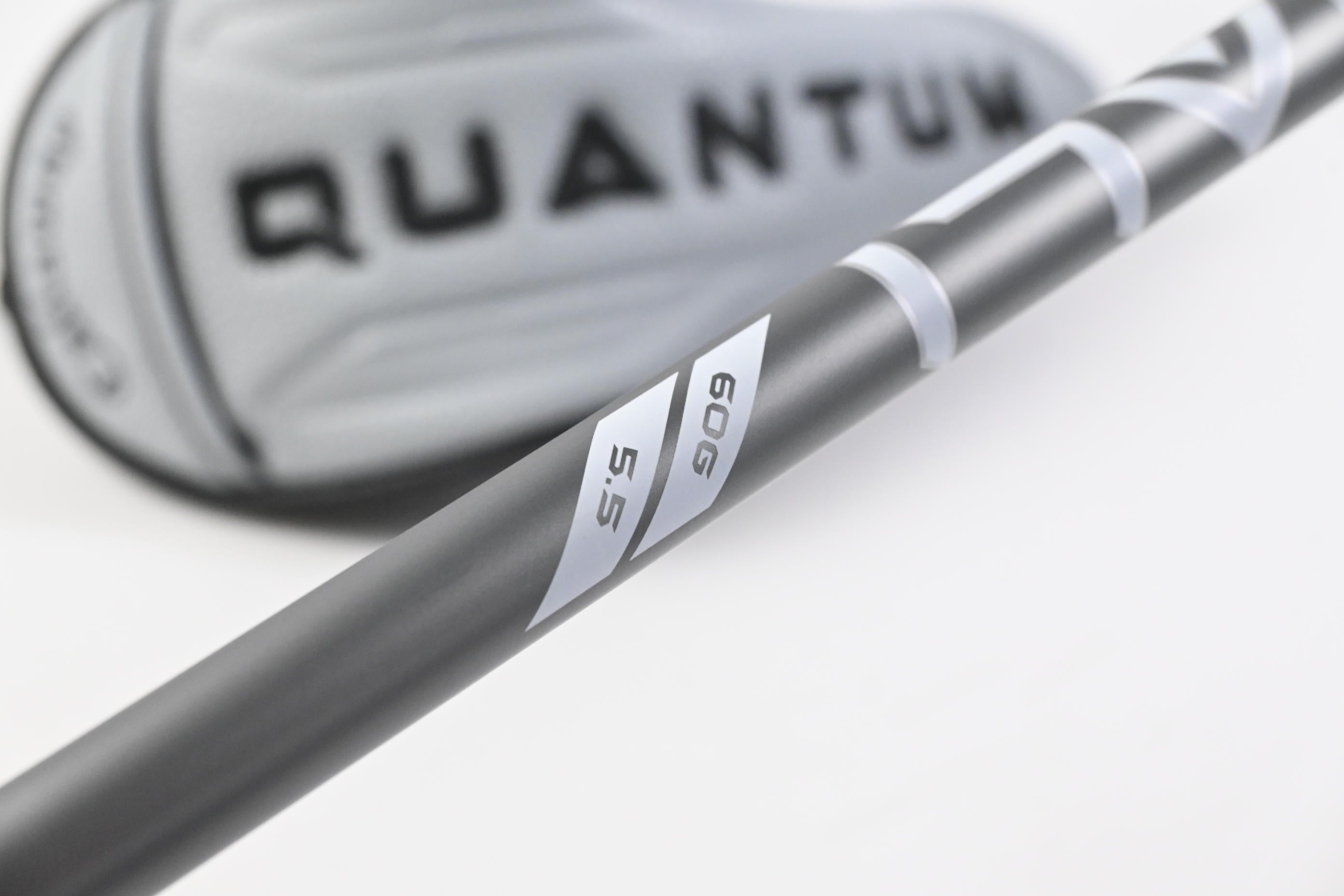 Callaway Quantum Max #5 Hybrid / 24 Degree / Regular Flex Denali Frost White 60