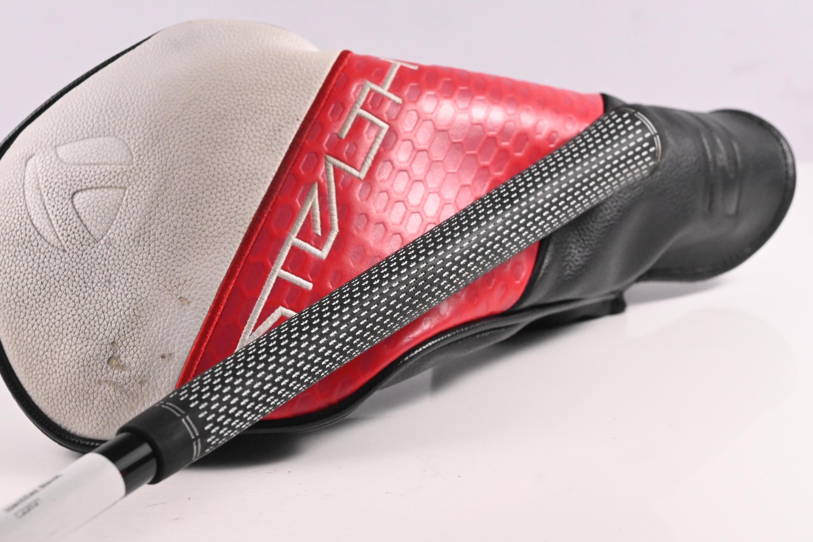 Taylormade Stealth 2 Driver / 10.5 Degree / X-Flex Kai'li Red 60 Shaft