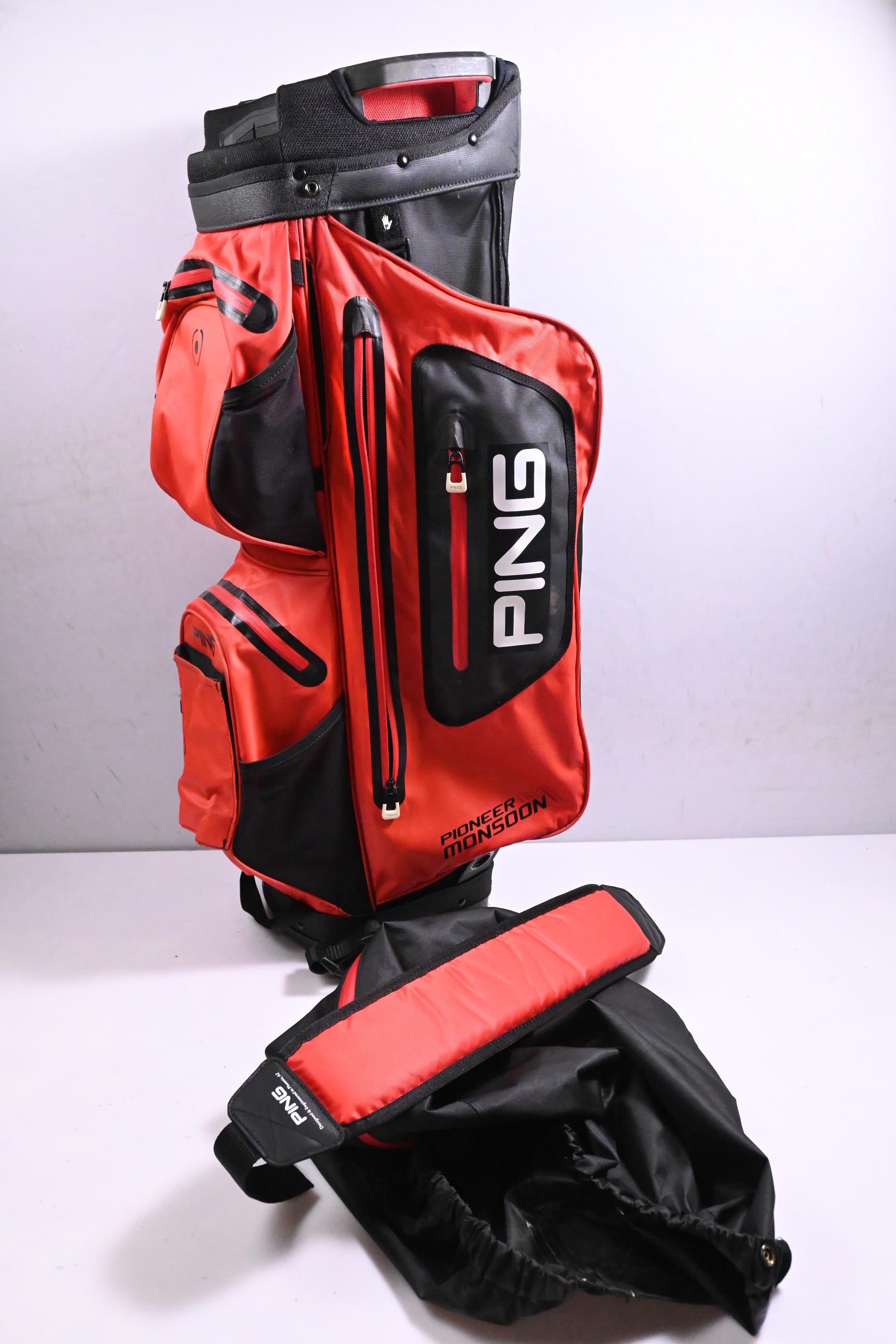 Ping Pioneer Monsoon Cart Bag / 15-Way Divider / Red, Black