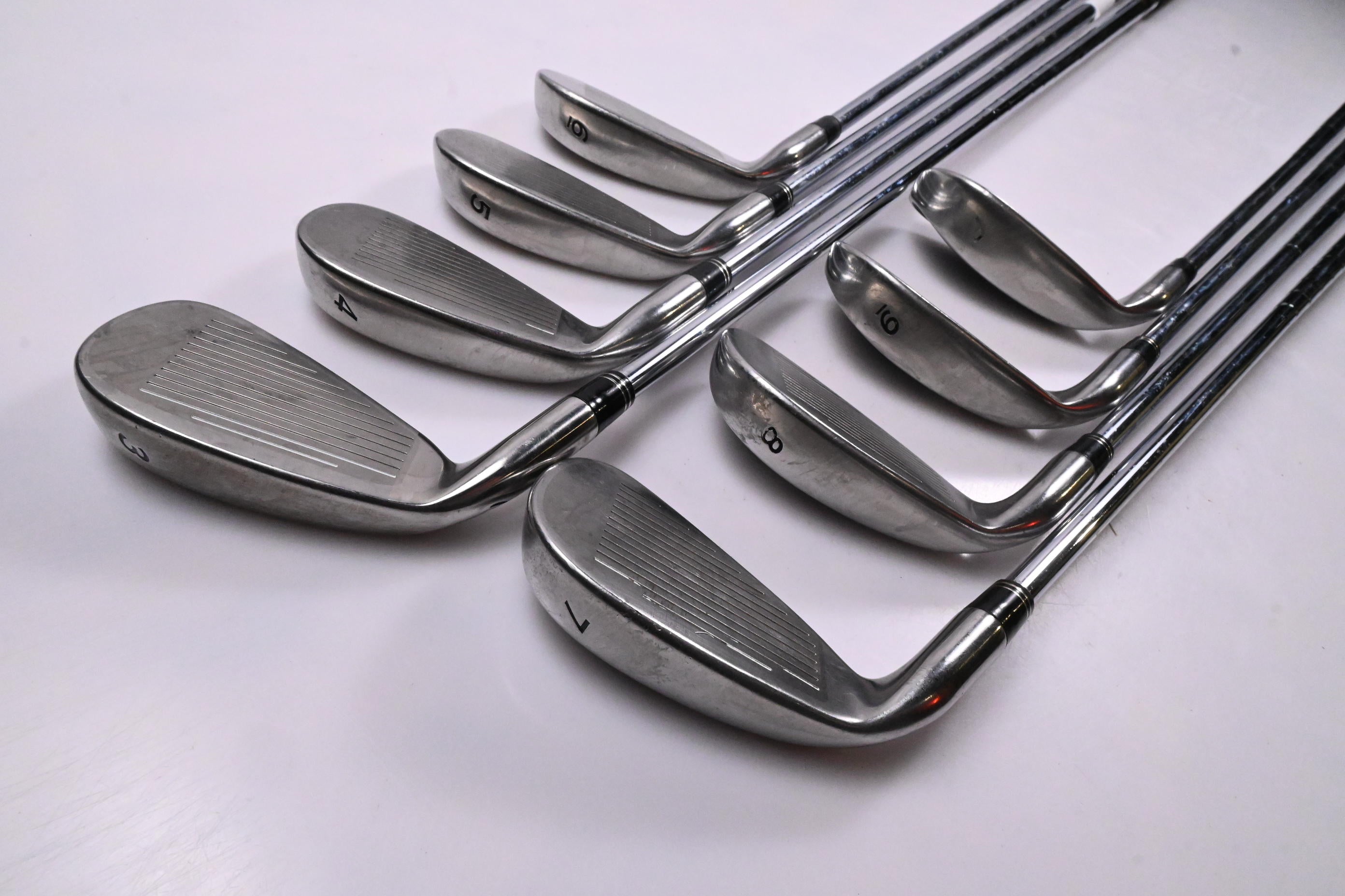 Taylormade R7 XD Irons / 3-PW / Regular Flex Taylormade Shafts