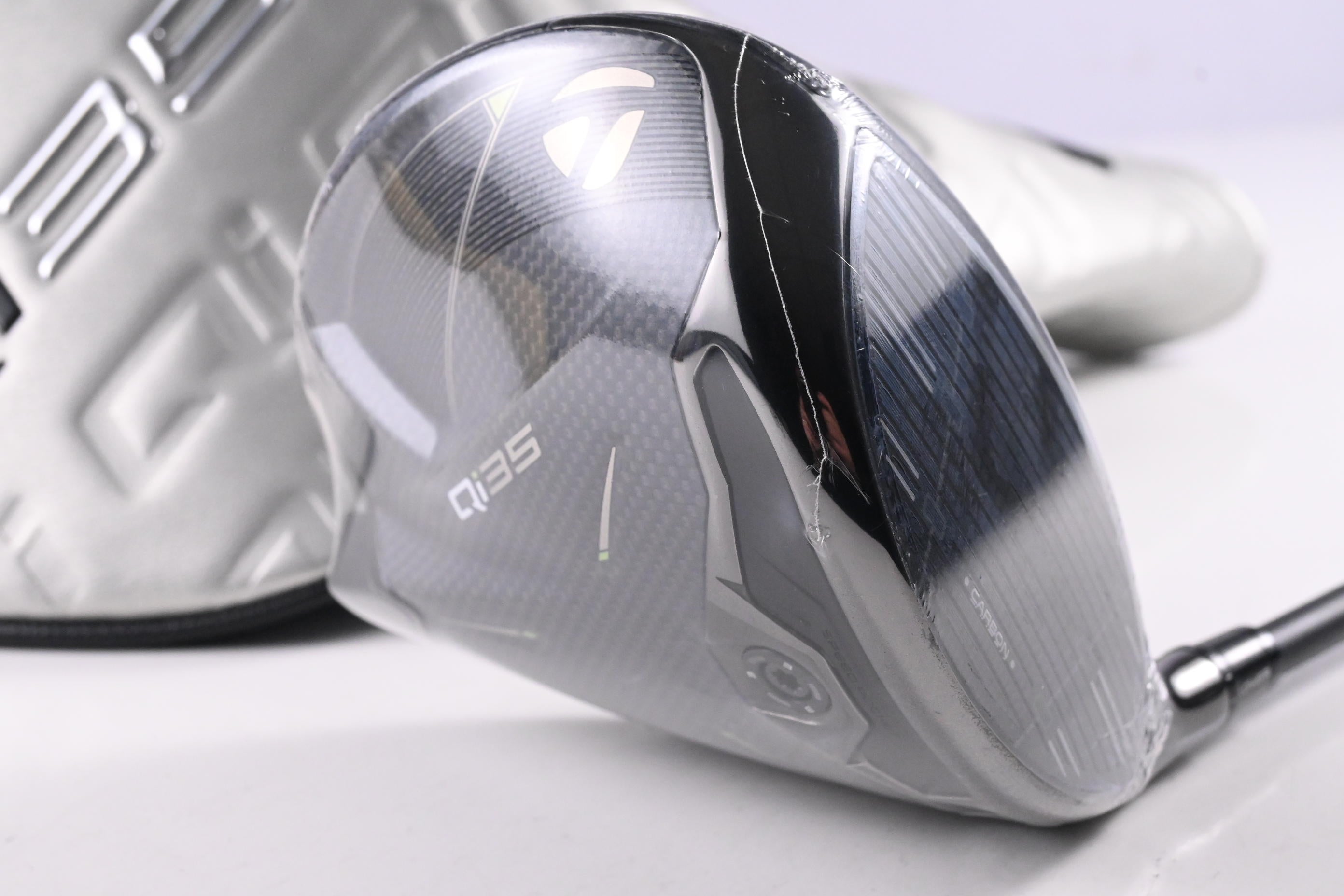 Taylormade Qi35 Max Lite Driver / 12 Degree / Regular Flex Fujikura Ventus Blue