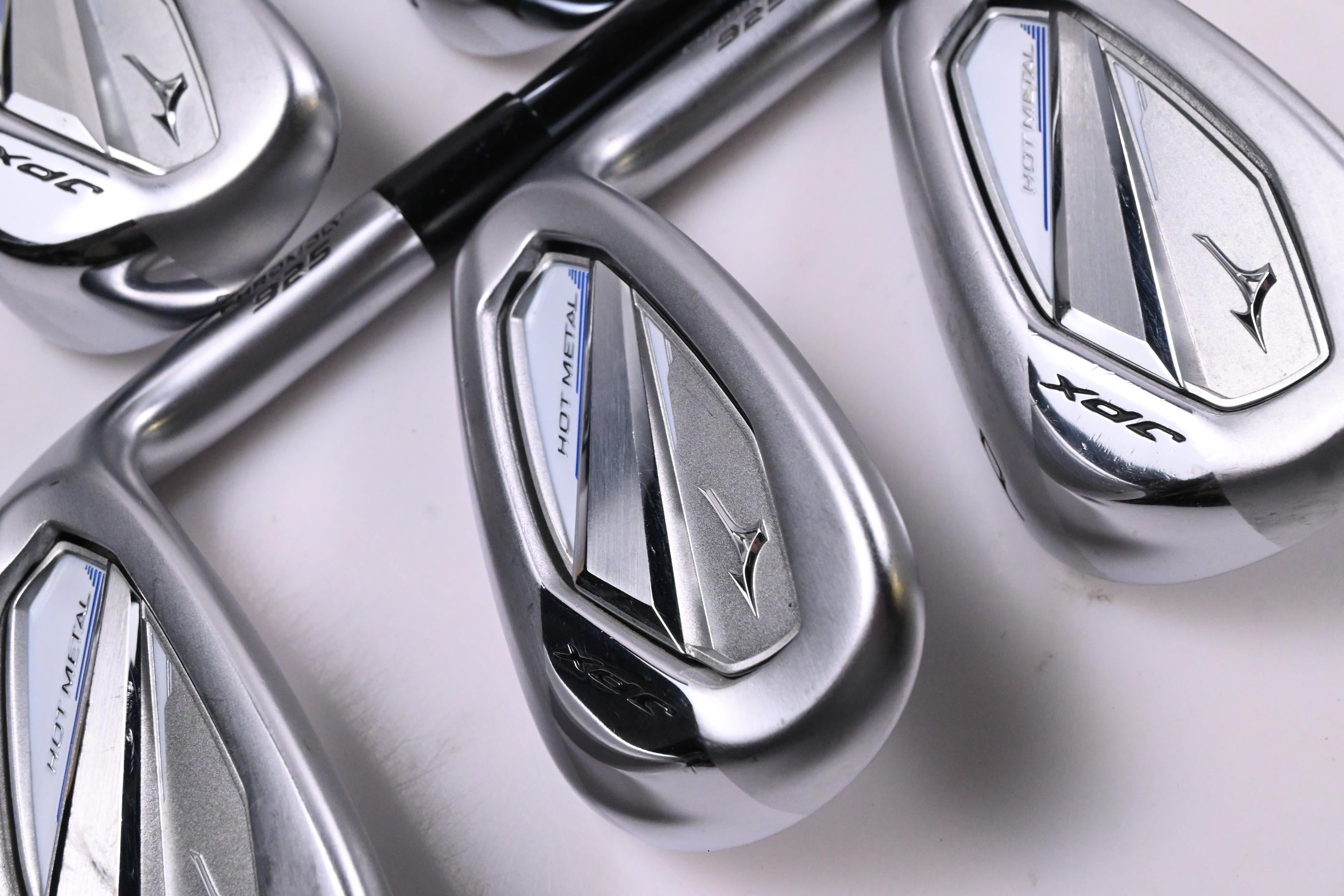 Ladies Mizuno JPX 925 Hot Metal Irons / 7-PW+GW / Ladies Flex UST Recoil Dart