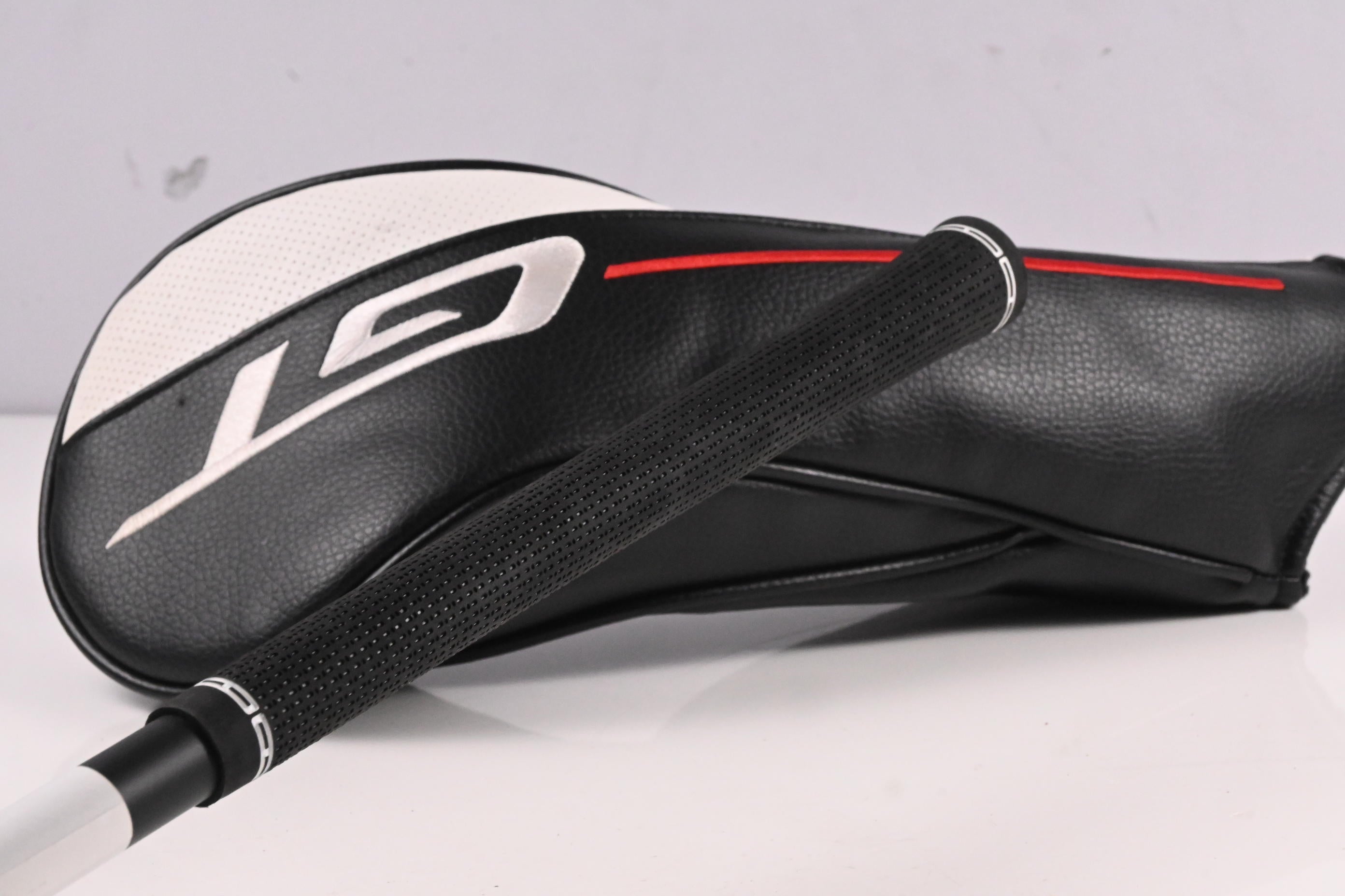 Titleist GT2 Driver / 10 Degree / Regular Flex Tensei 1K Blue 55 Shaft