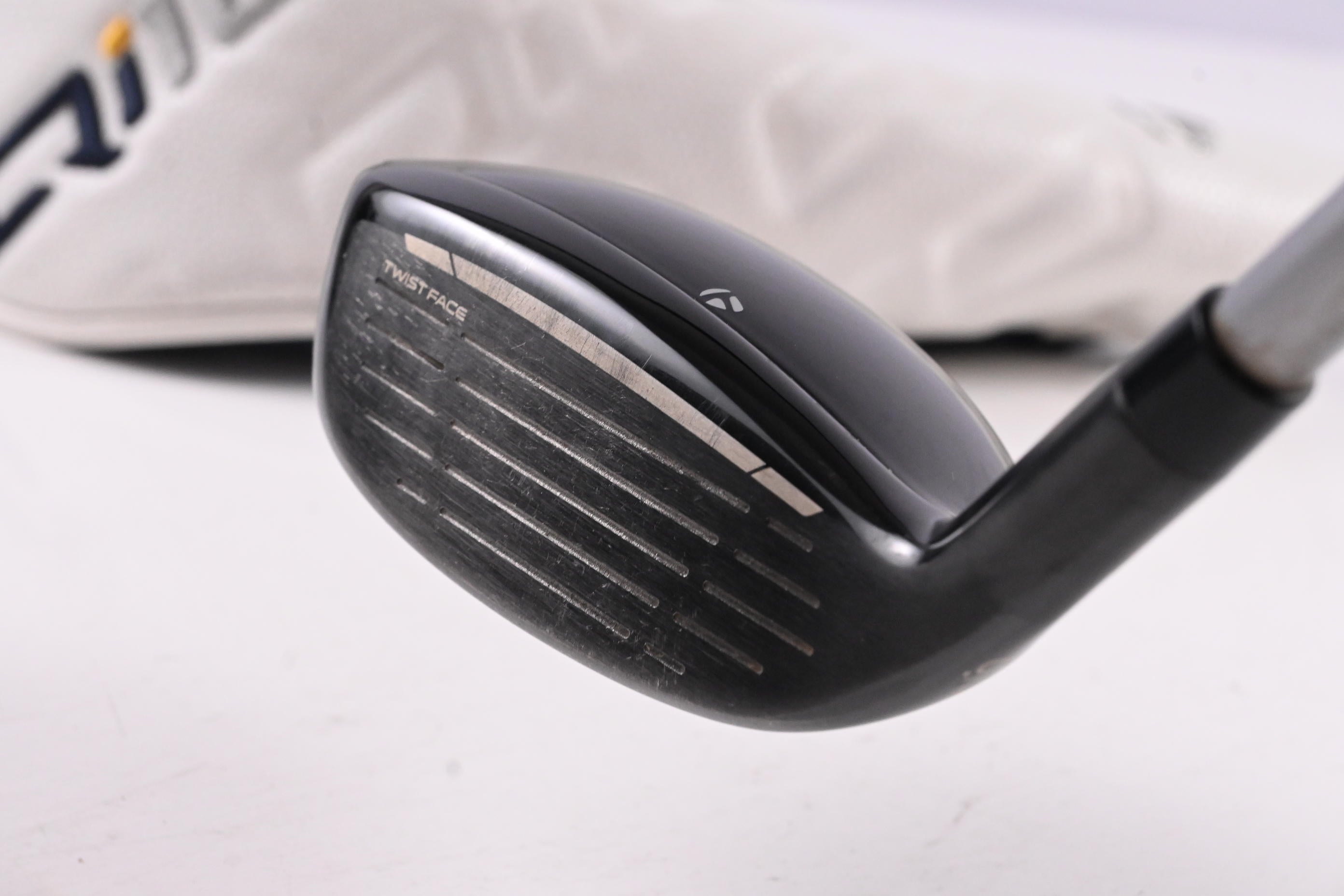 Taylormade Qi10 #3 Hybrid / 20 Degree / Stiff Flex Fujikura Speeder NX TCS 60