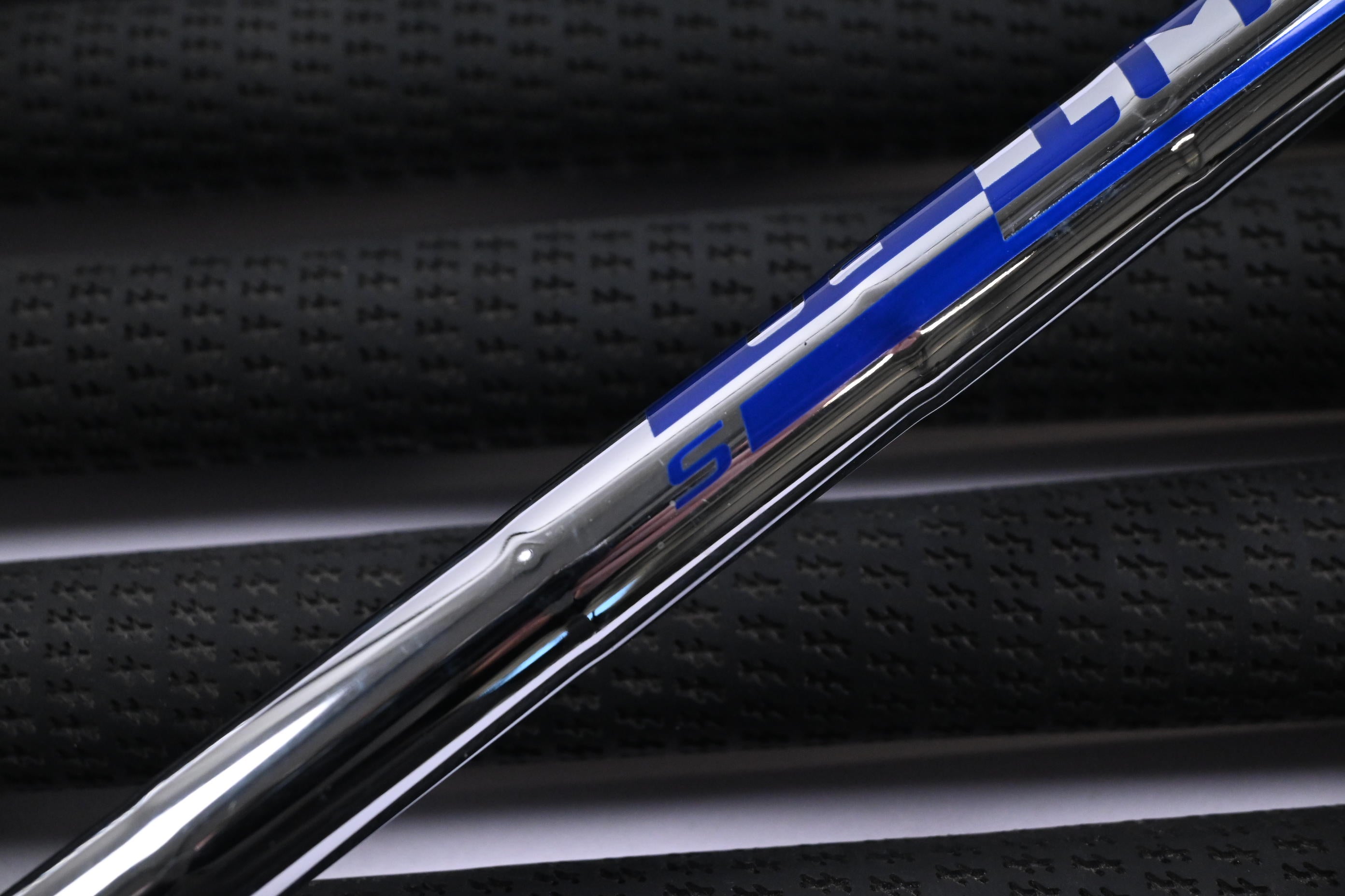 Ping G425 Irons / 6-PW+SW / Black Dot / Stiff Flex Ping AWT 2.0 Shafts