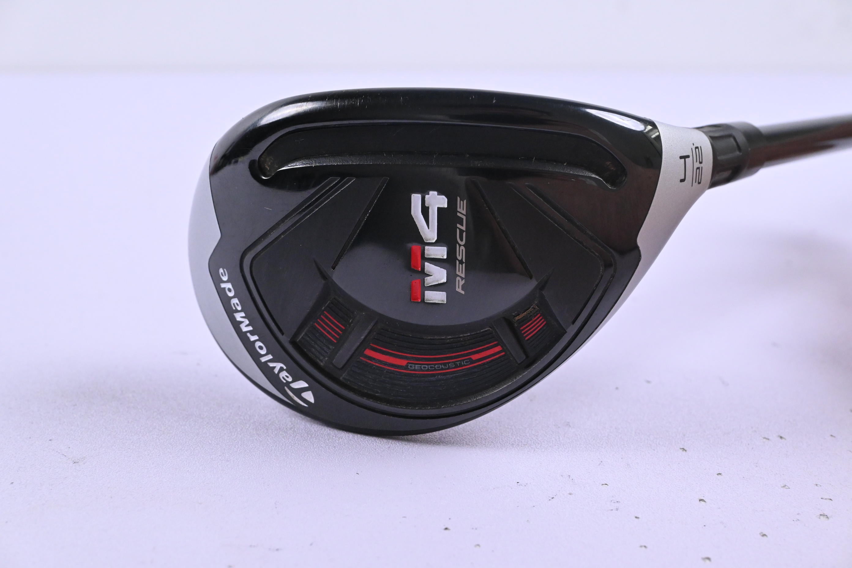 Taylormade M4 #4 Hybrid / 22 Degree / Regular Flex Fujikura Atmos Red 6 Shaft